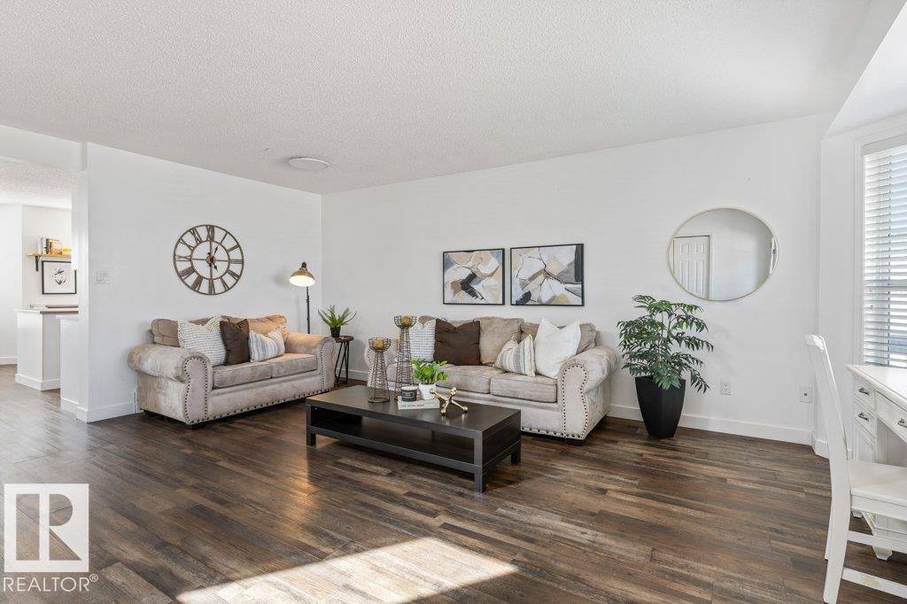 Photo 6 at 4272 24 Street NW, Larkspur, Edmonton