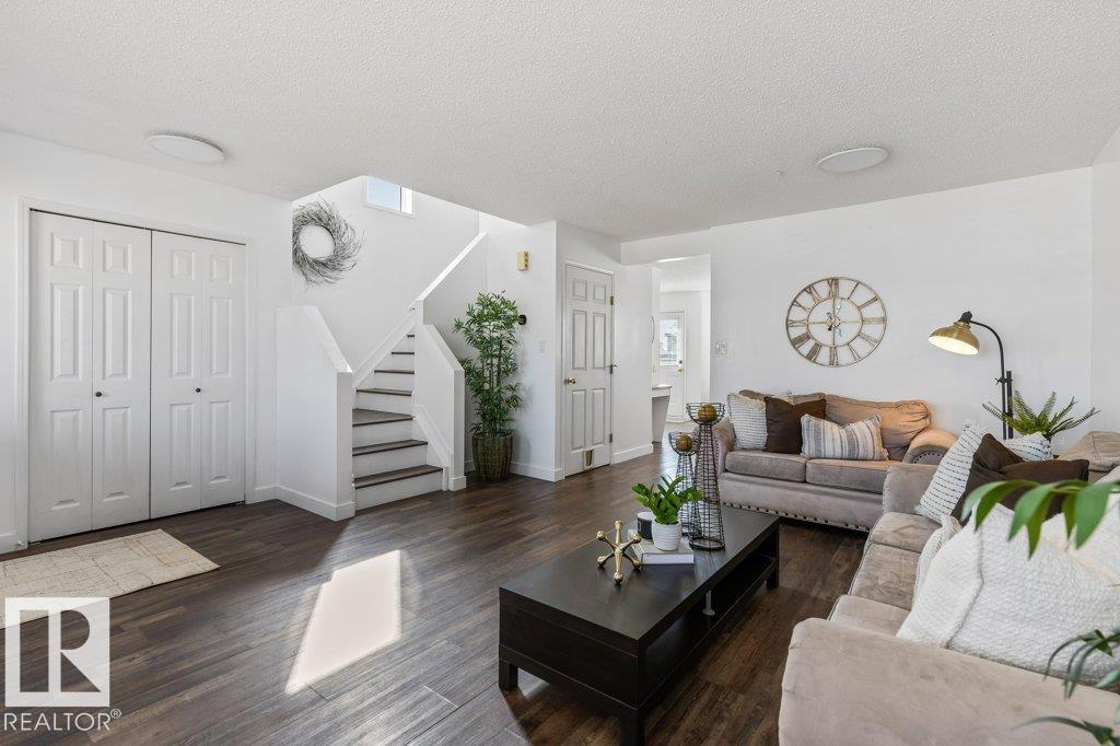 Photo 7 at 4272 24 Street NW, Larkspur, Edmonton