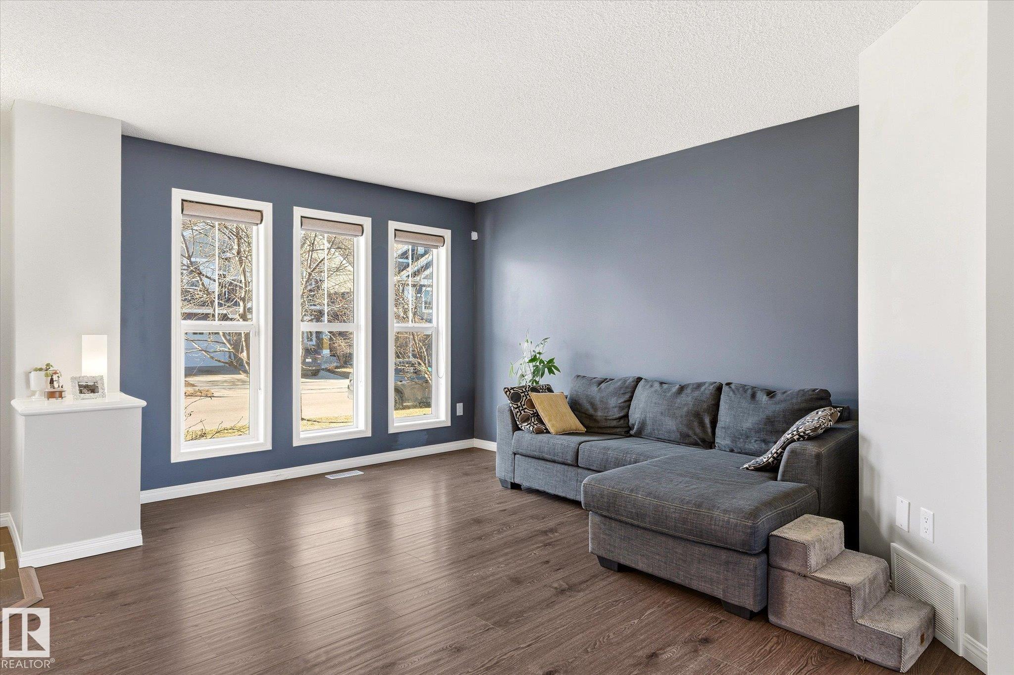 Photo 12 at 7114 22 Avenue SW, Summerside, Edmonton