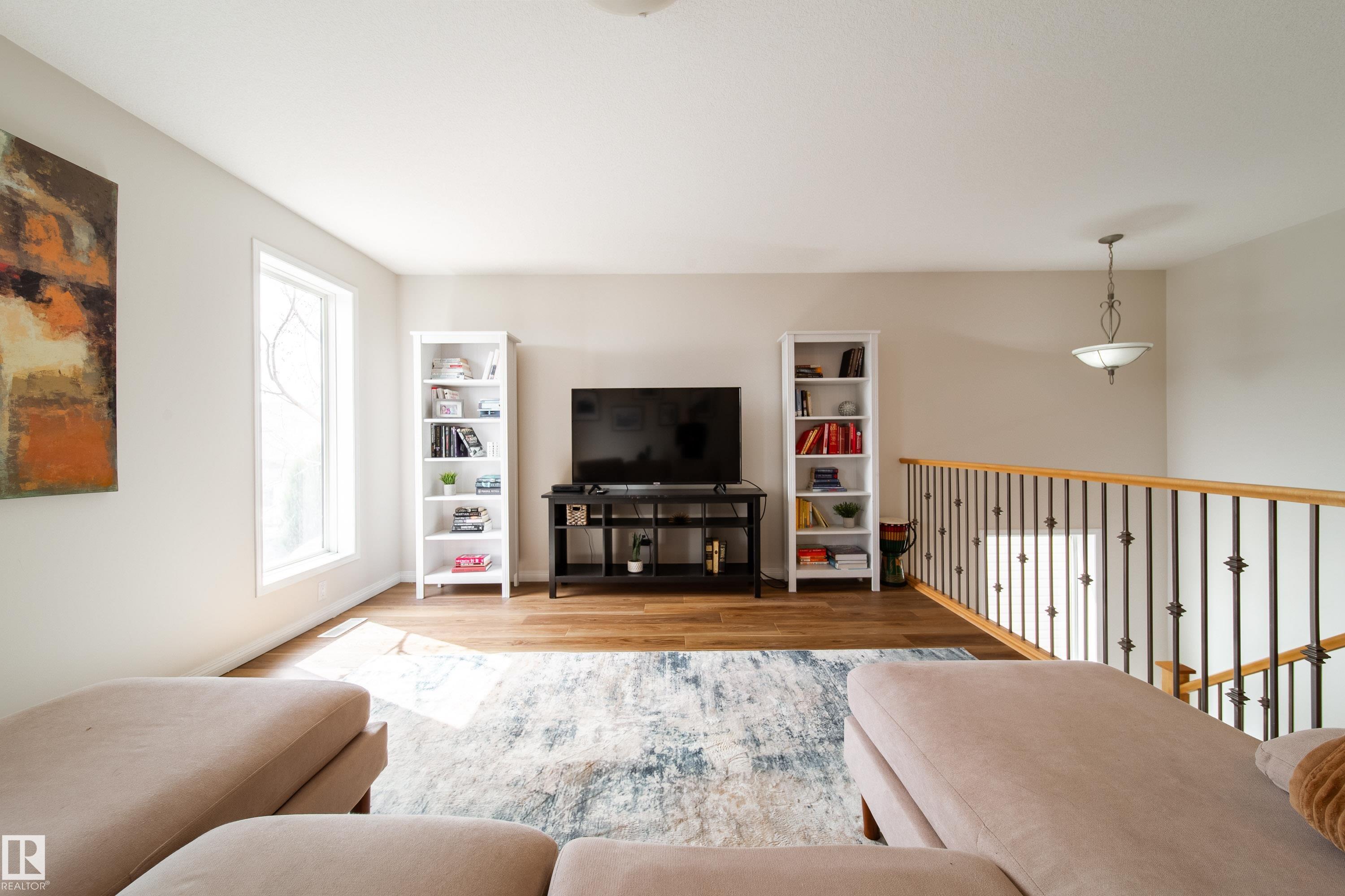 Photo 24 at 1205 Ormsby Lane NW, Ormsby Place, Edmonton