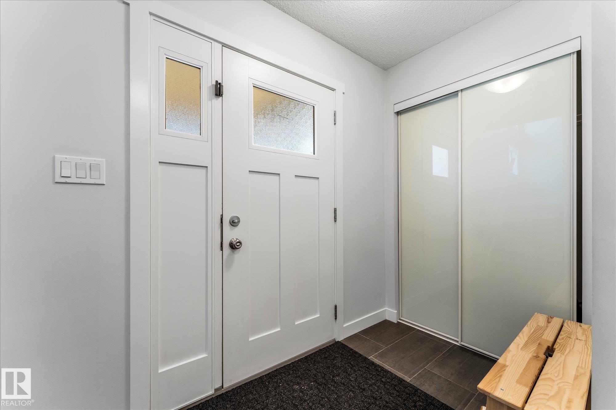 https://zimg.paragon.ice.com/ParagonImages/Property/PM/RAE/225398235/13/0/0/749256f413d7a73d0897469a567017bd/1/1ea5483086a409d88b0df71a9bcb5eb0/225398235-97f6e659-a38f-4876-8425-c5cd3833d0d3.JPG