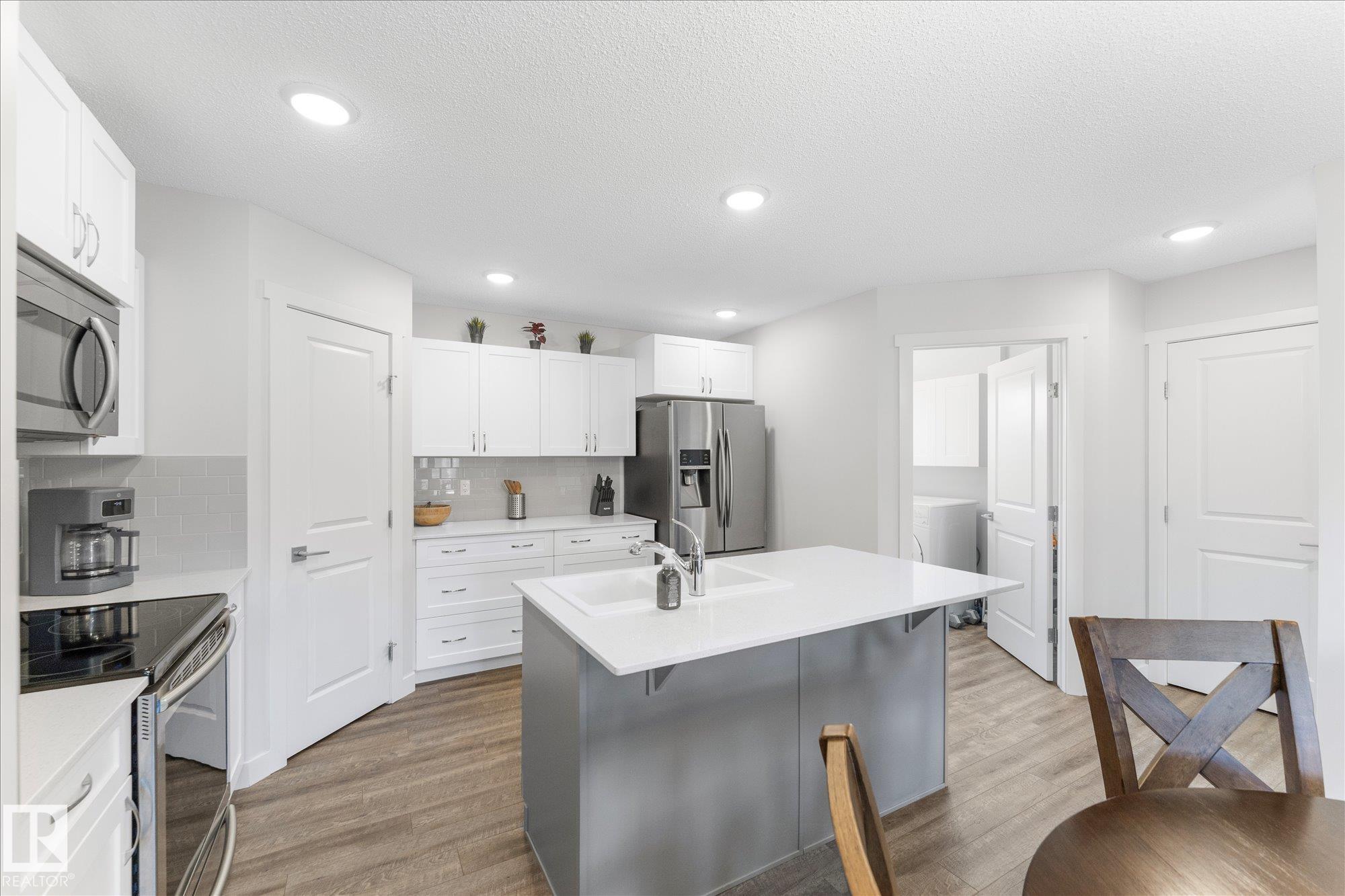 https://zimg.paragon.ice.com/ParagonImages/Property/PM/RAE/225398235/20/0/0/0b793dc986c8bc9a7f1296ddb1f1d165/1/1ea5483086a409d88b0df71a9bcb5eb0/225398235-cc0b7500-037c-4209-9097-de8b832c404a.JPG
