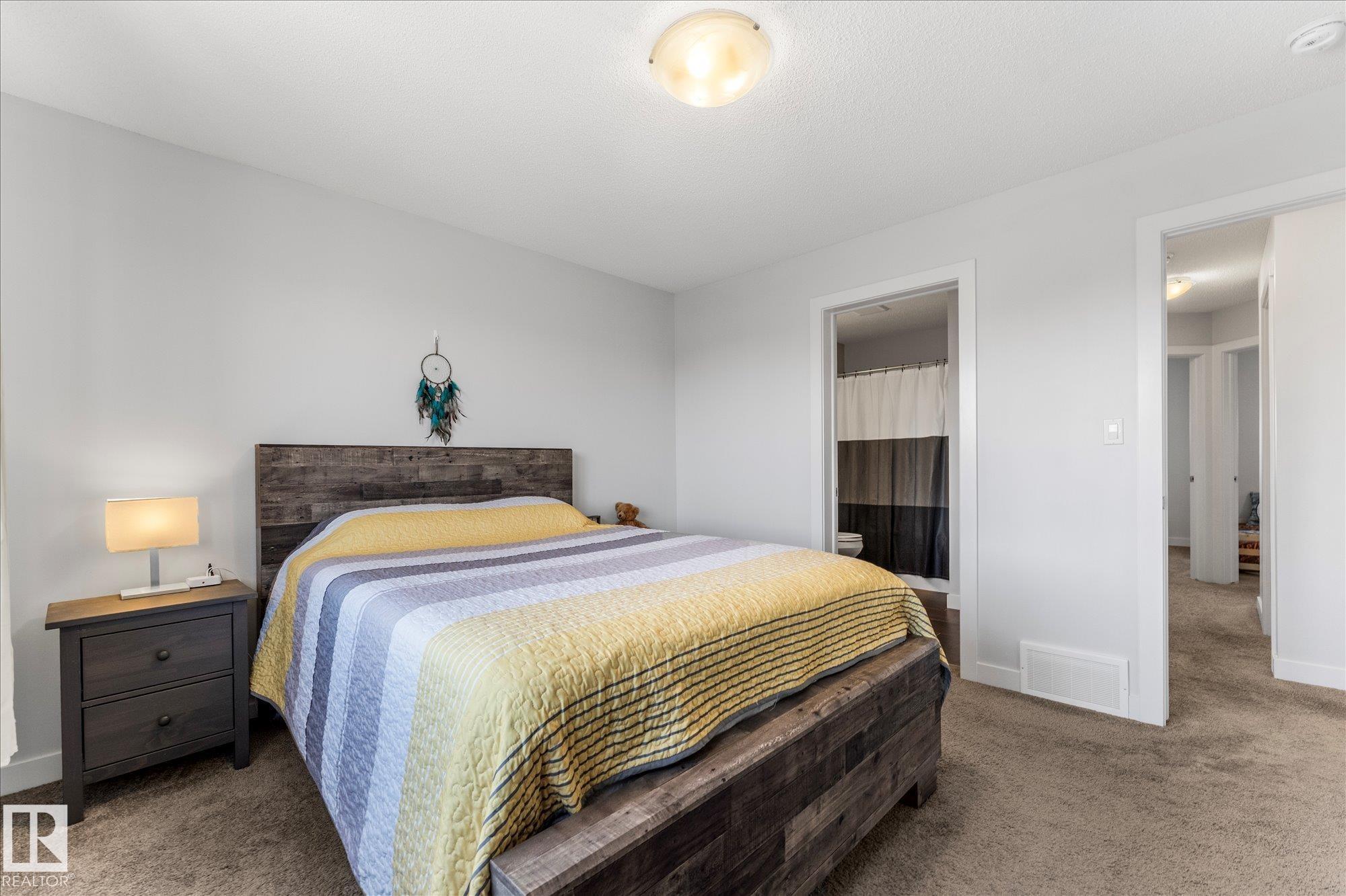 https://zimg.paragon.ice.com/ParagonImages/Property/PM/RAE/225398235/27/0/0/3b547e9f0f9488fcd2589cb8804c5278/1/1ea5483086a409d88b0df71a9bcb5eb0/225398235-0e3f425f-1564-437f-a6f9-c45e66f7281c.JPG