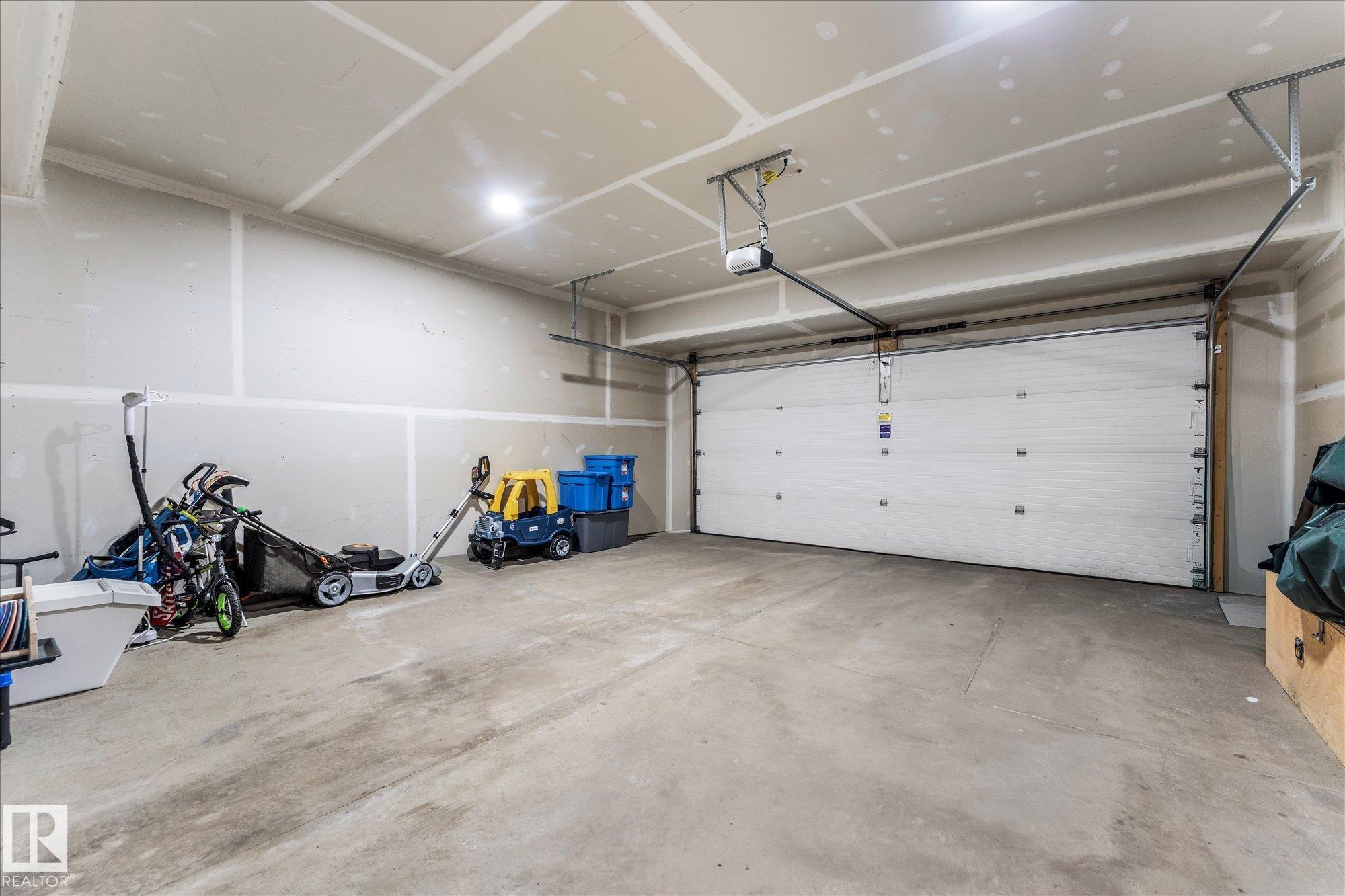 https://zimg.paragon.ice.com/ParagonImages/Property/PM/RAE/225398235/36/0/0/23f6ff7bbd08b63c779518e5ff67793f/1/1ea5483086a409d88b0df71a9bcb5eb0/225398235-509d33cf-9121-4584-9cdc-8a5490f67b1b.JPG