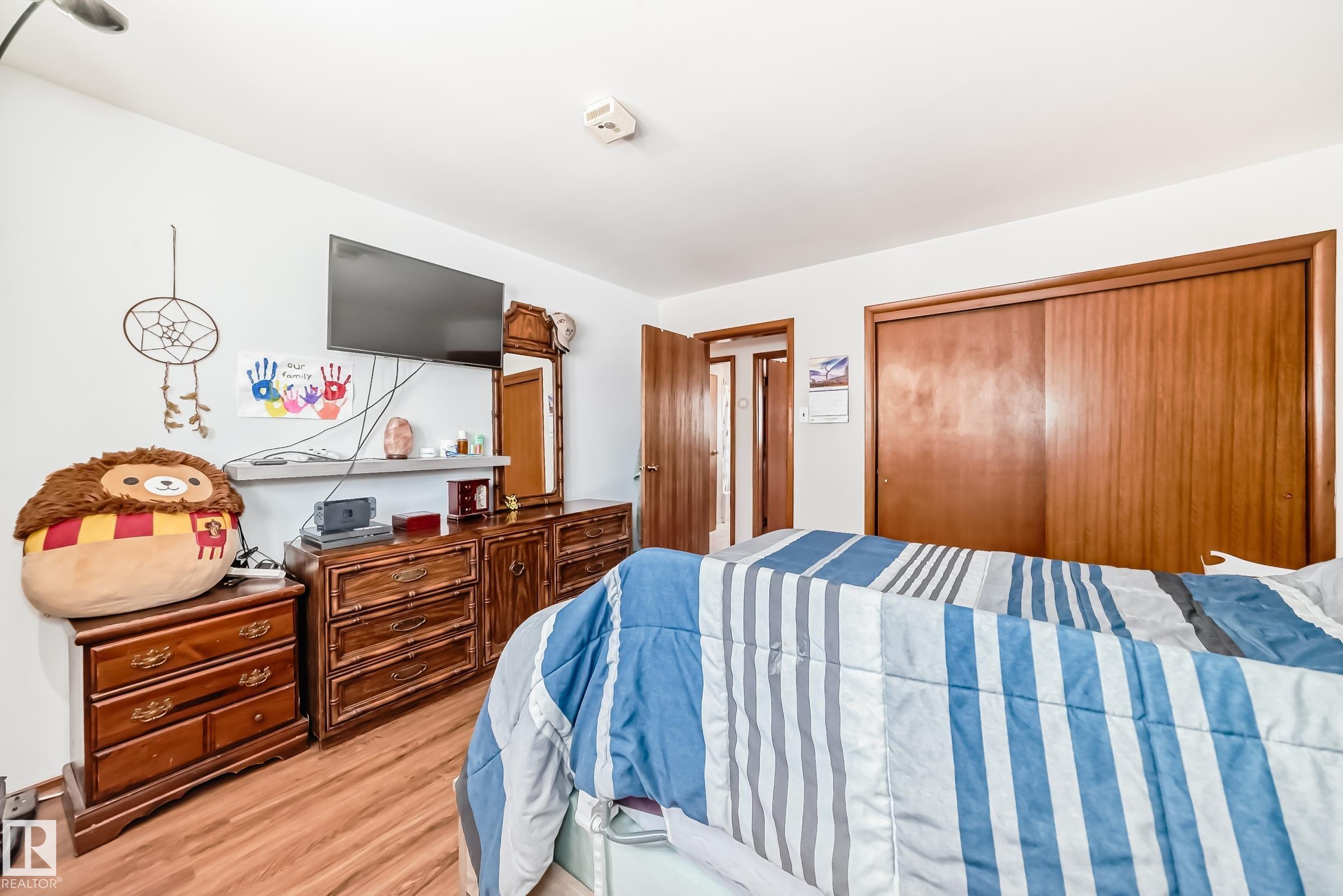 Photo 21 at 12106 48 Street NW, Beacon Heights, Edmonton