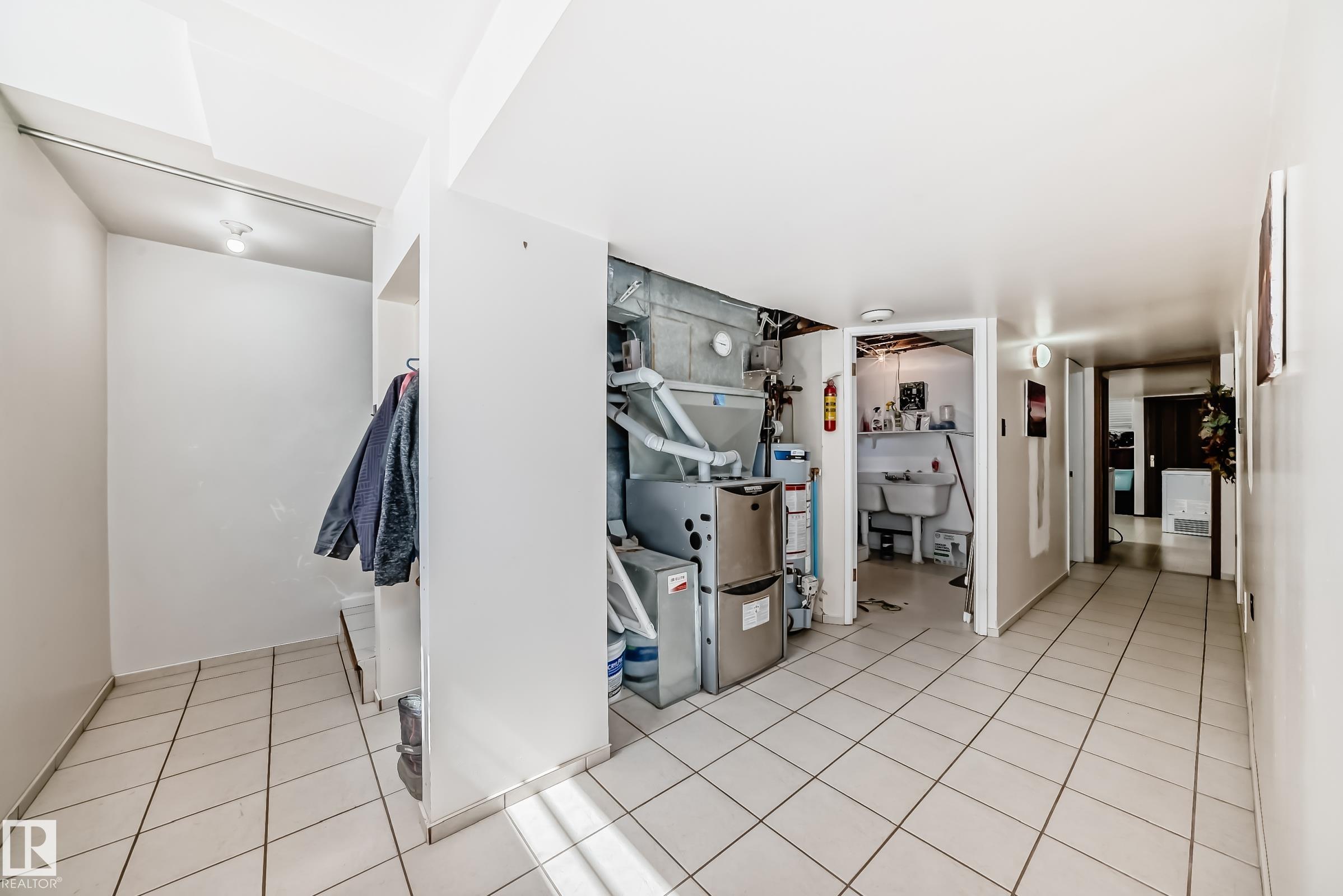 Photo 34 at 12106 48 Street NW, Beacon Heights, Edmonton