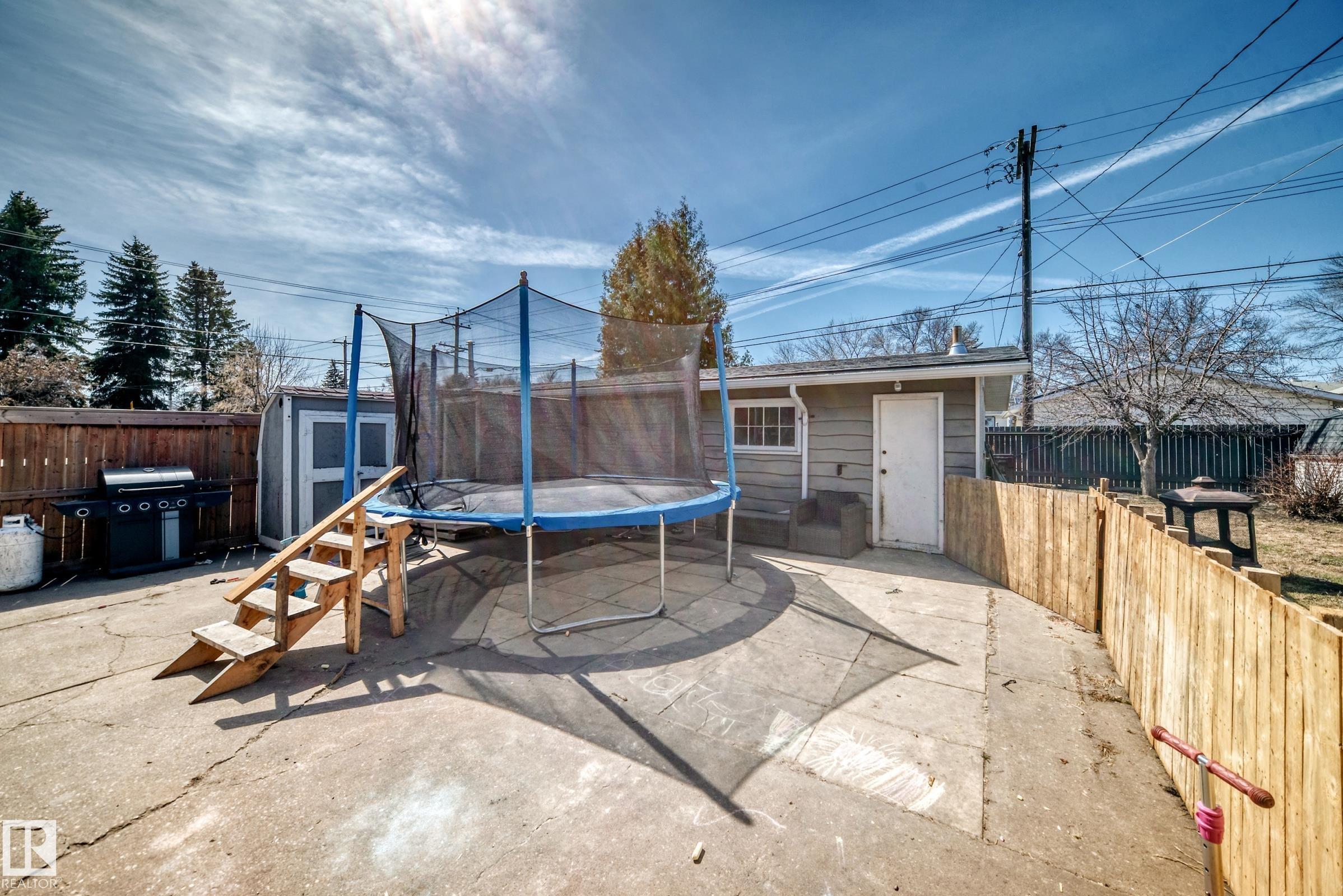 Photo 43 at 12106 48 Street NW, Beacon Heights, Edmonton