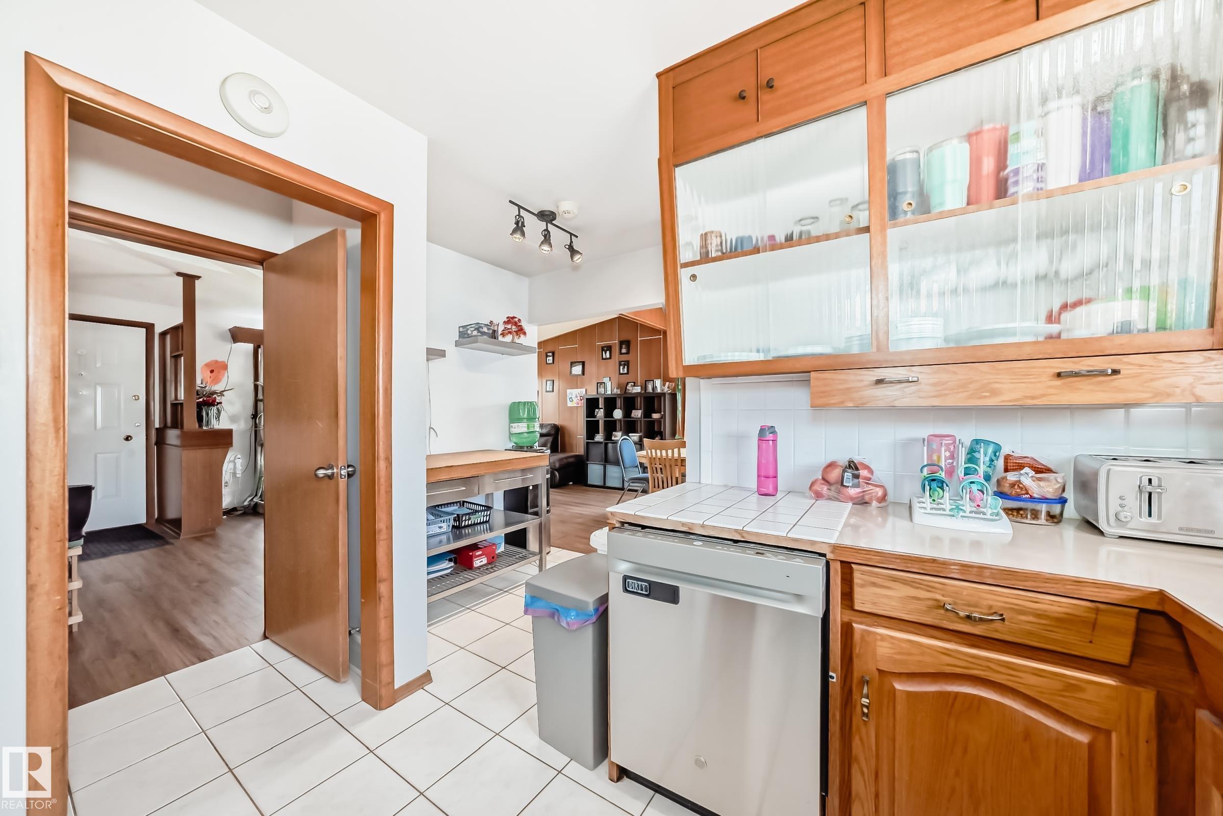 Photo 8 at 12106 48 Street NW, Beacon Heights, Edmonton