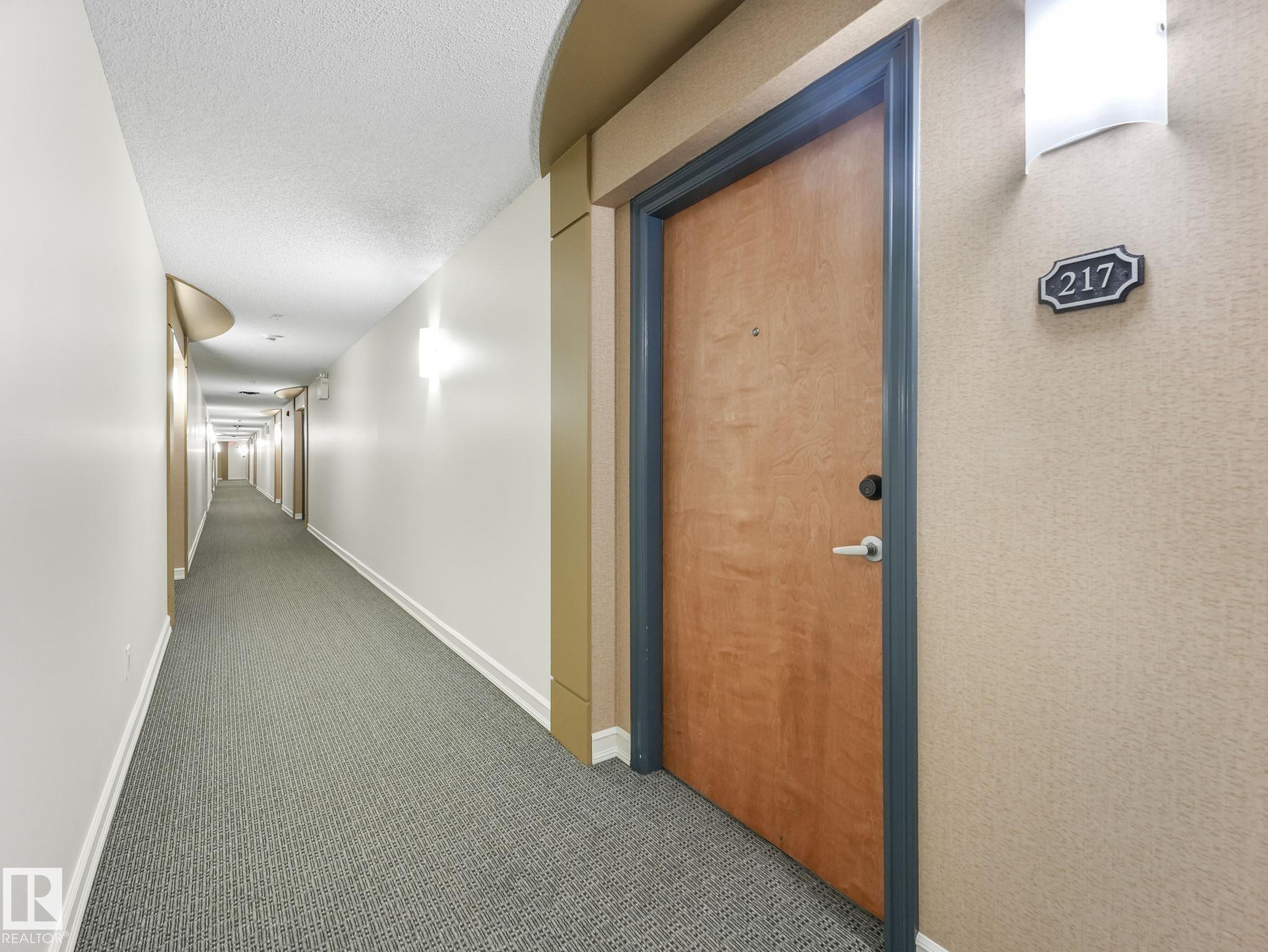 https://zimg.paragon.ice.com/ParagonImages/Property/PM/RAE/225398238/2/0/0/fe3f81bc78ef7142698ca310f34481a2/1/76dcedc20f475b66602a05fc104521b5/225398238-a45d89f4-9df8-4e2f-a2e9-71659c015f97.JPG