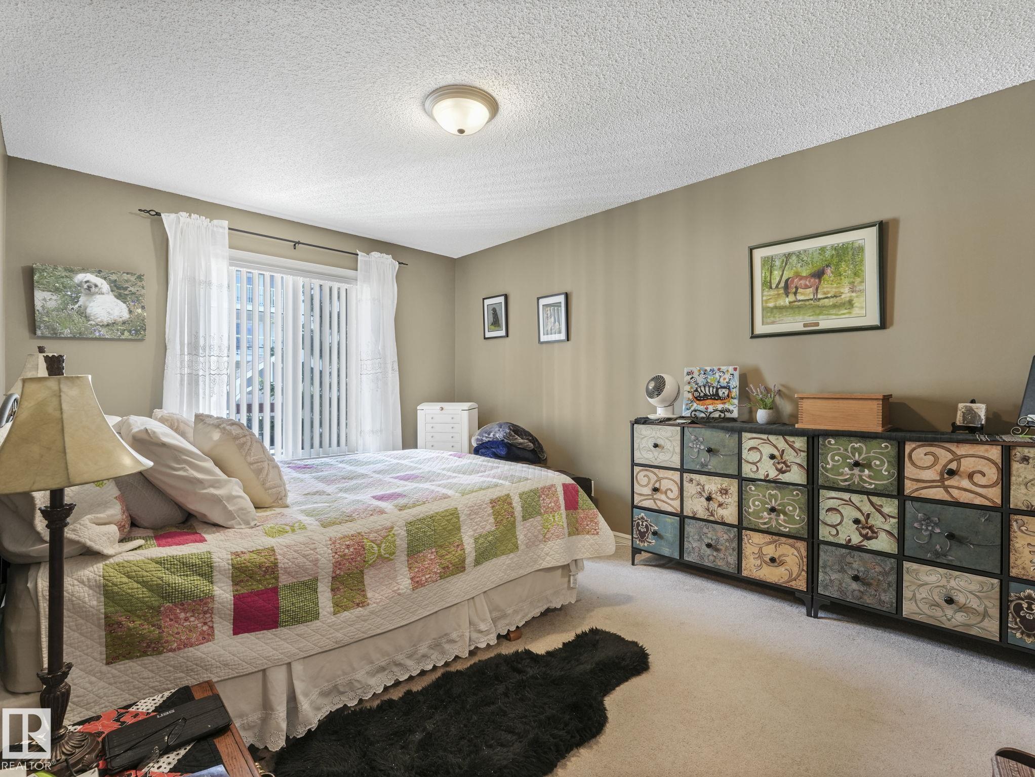 https://zimg.paragon.ice.com/ParagonImages/Property/PM/RAE/225398238/20/0/0/cf1e7bc95f77db8f1c6df772c530b01b/1/76dcedc20f475b66602a05fc104521b5/225398238-b03f9d67-02ad-4982-b598-2ad0c040e7a9.JPG