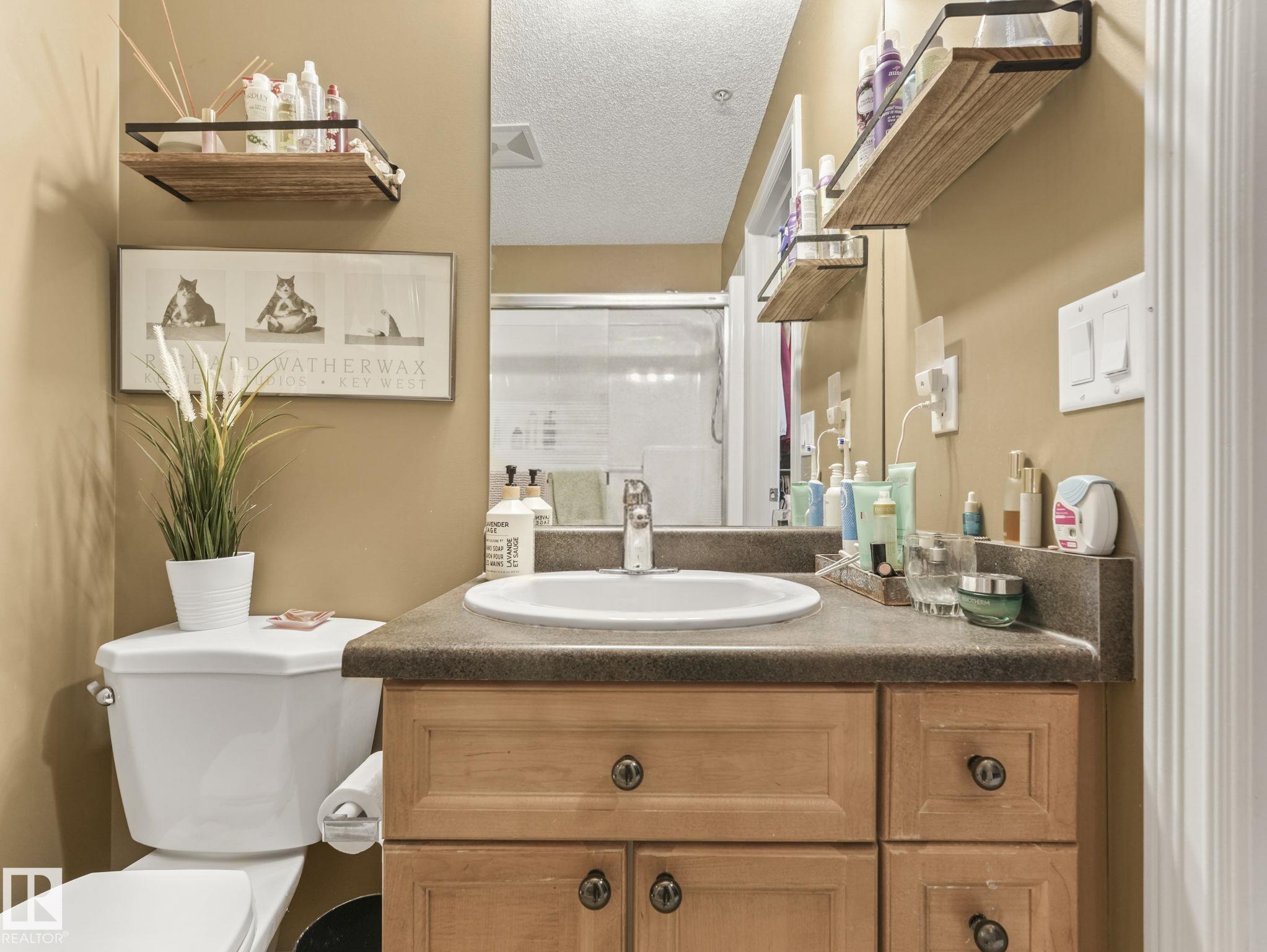 https://zimg.paragon.ice.com/ParagonImages/Property/PM/RAE/225398238/23/0/0/e49e70ff0f13aaba11995be0f2e014b0/1/76dcedc20f475b66602a05fc104521b5/225398238-fb2e78bd-5835-4e5f-b1a5-22ce52e0ad24.JPG