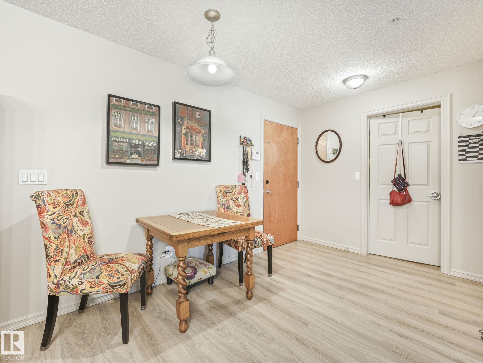 https://zimg.paragon.ice.com/ParagonImages/Property/PM/RAE/225398238/6/0/0/e6949beed751fa2526e960fda43bdc4b/1/76dcedc20f475b66602a05fc104521b5/225398238-43ee6873-0e1e-444b-b867-fdbc1a235153.JPG