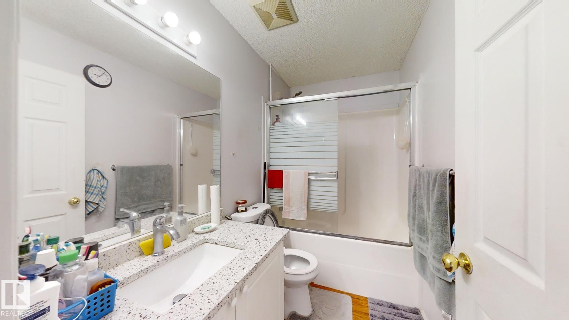 Photo 16 at 3023 31 Avenue NW, Silver Berry, Edmonton