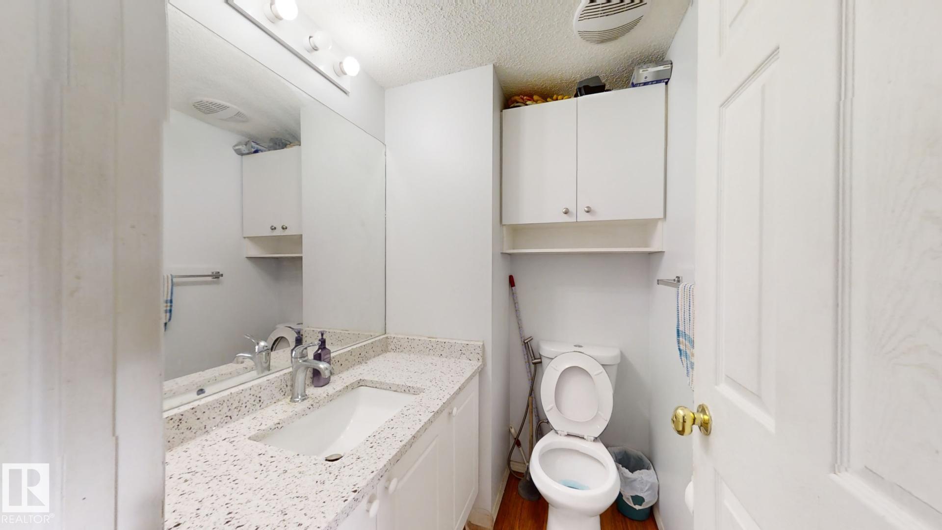 Photo 17 at 3023 31 Avenue NW, Silver Berry, Edmonton