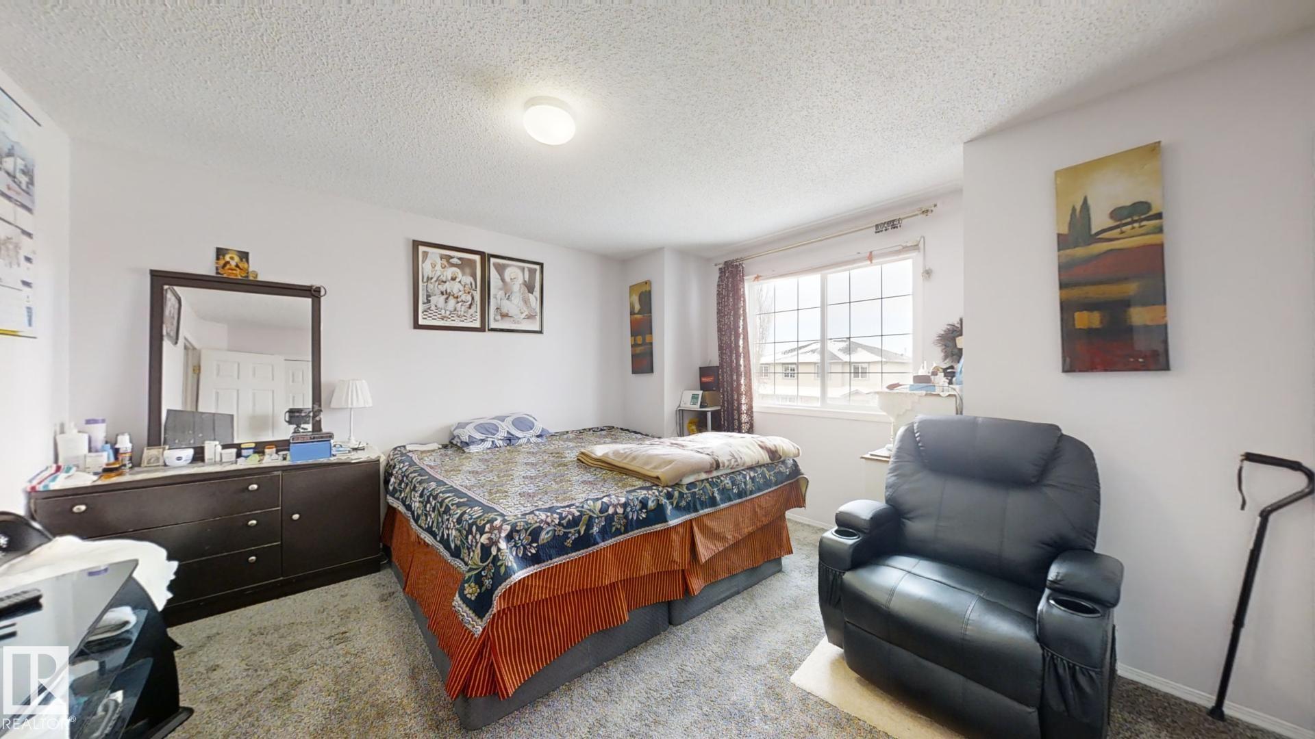 Photo 10 at 3023 31 Avenue NW, Silver Berry, Edmonton