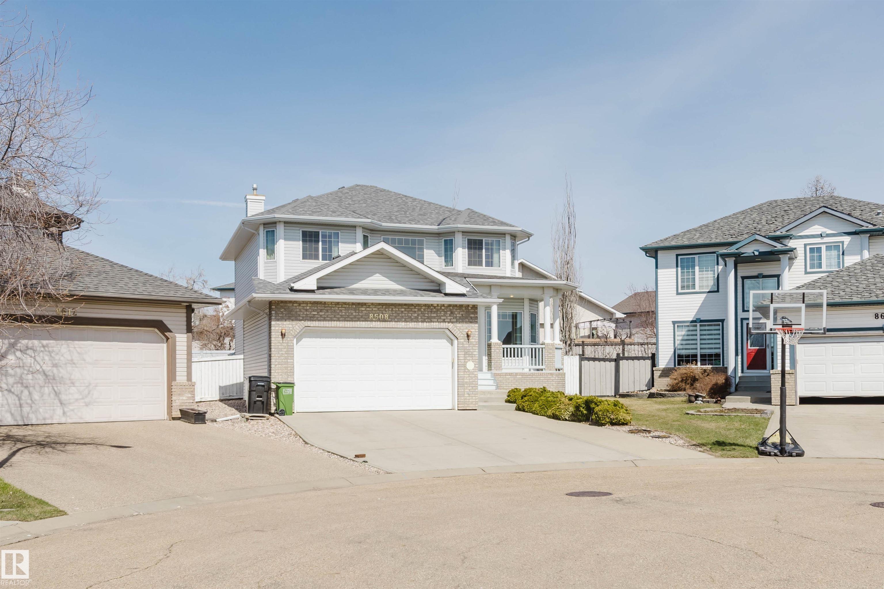 Picture for 8608 160A AV NW