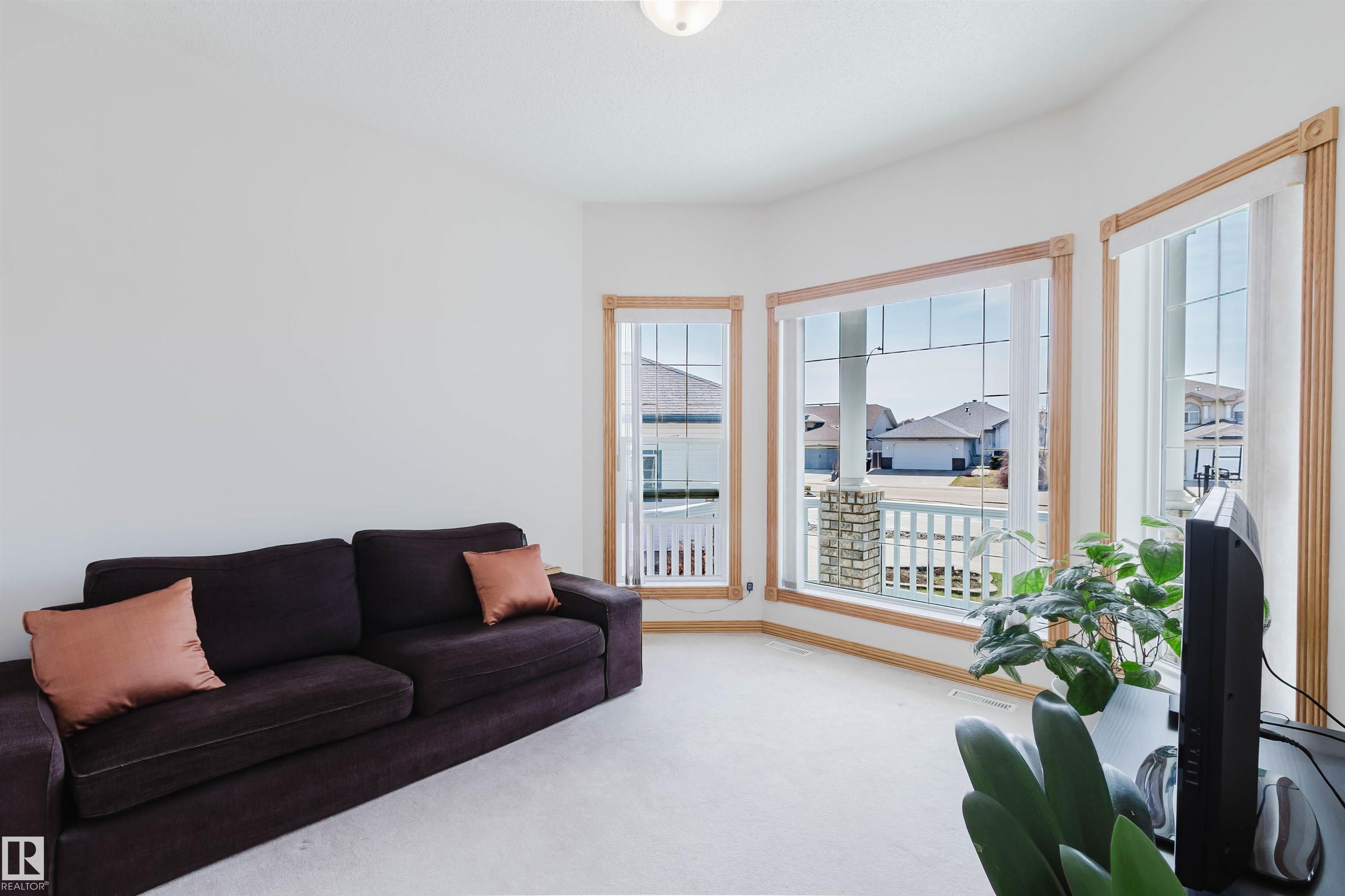 https://zimg.paragon.ice.com/ParagonImages/Property/PM/RAE/225398248/12/0/0/a1e495f5a8eec940679137d43b2faae3/1/17dbbabc1abb1aeaffab0681c1b56ae4/225398248-e253dda2-292c-4bf2-85ed-736c89ef0e25.JPG
