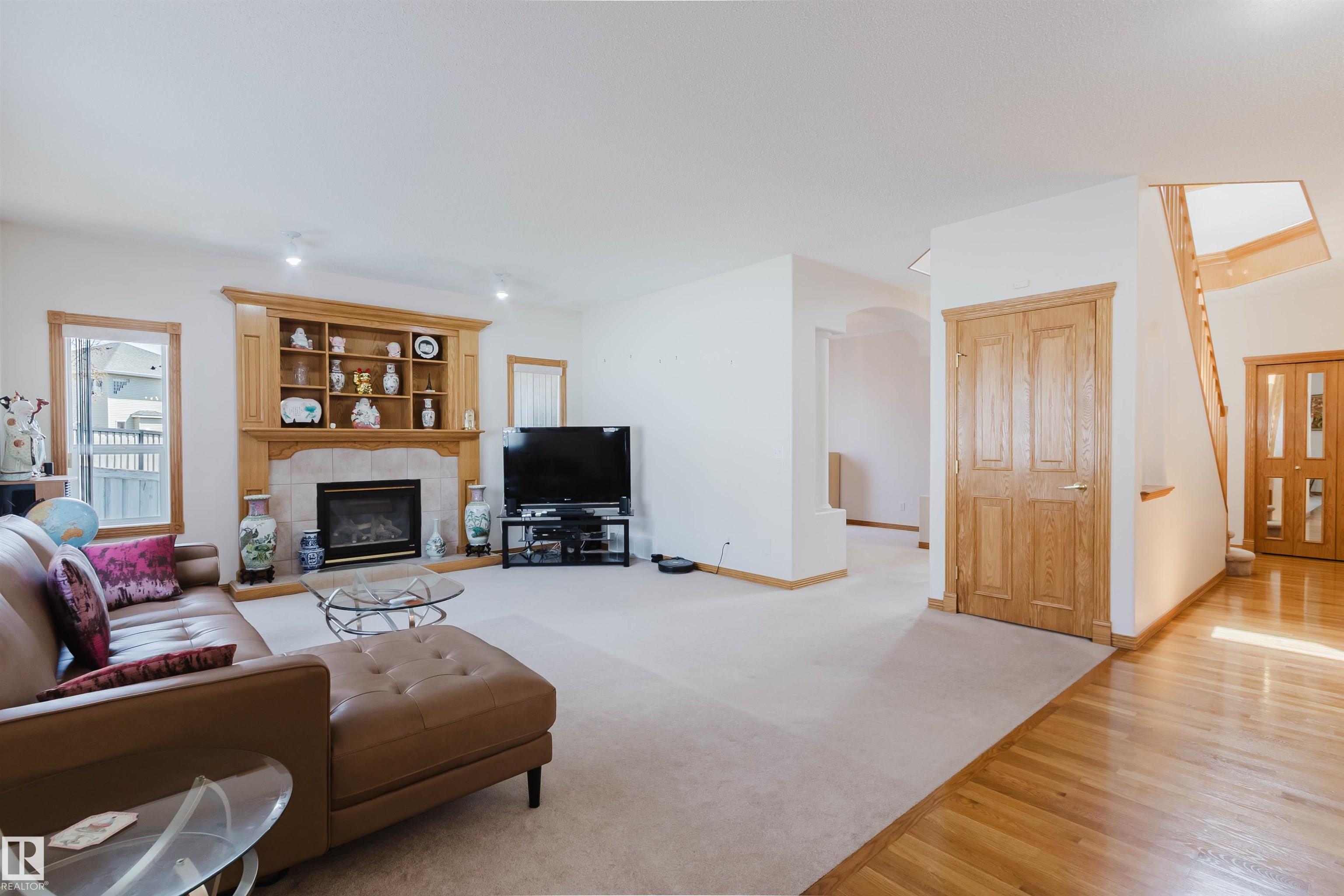 https://zimg.paragon.ice.com/ParagonImages/Property/PM/RAE/225398248/18/0/0/86cebfb3d8320e2b66003153b527da5b/1/17dbbabc1abb1aeaffab0681c1b56ae4/225398248-20b65089-9d2f-44fd-a982-be089e2d0d2b.JPG
