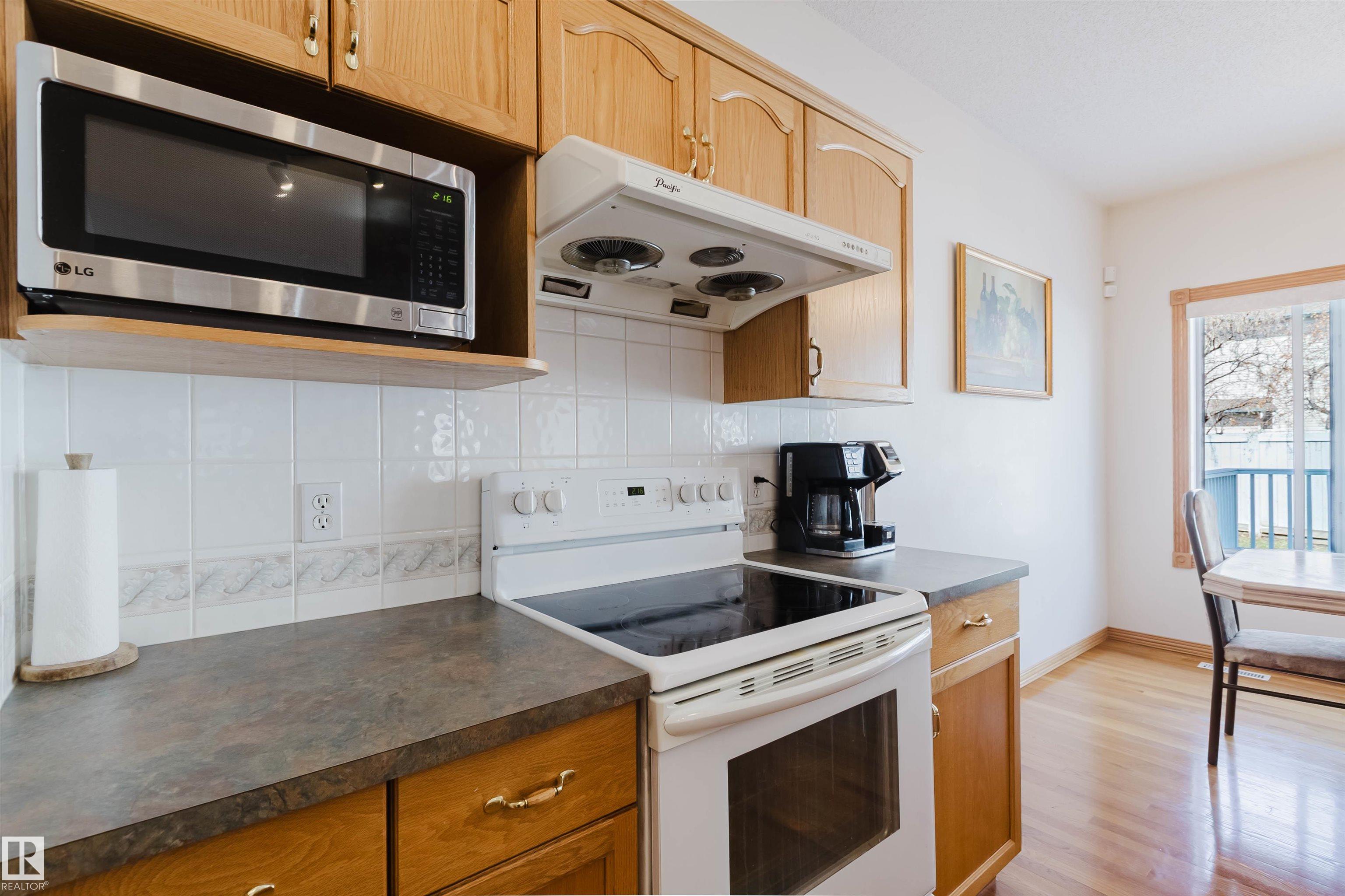 https://zimg.paragon.ice.com/ParagonImages/Property/PM/RAE/225398248/26/0/0/73a859120a02d82c165045a4111bc380/1/17dbbabc1abb1aeaffab0681c1b56ae4/225398248-3aa9f229-d562-4717-ba32-a2c12d359213.JPG