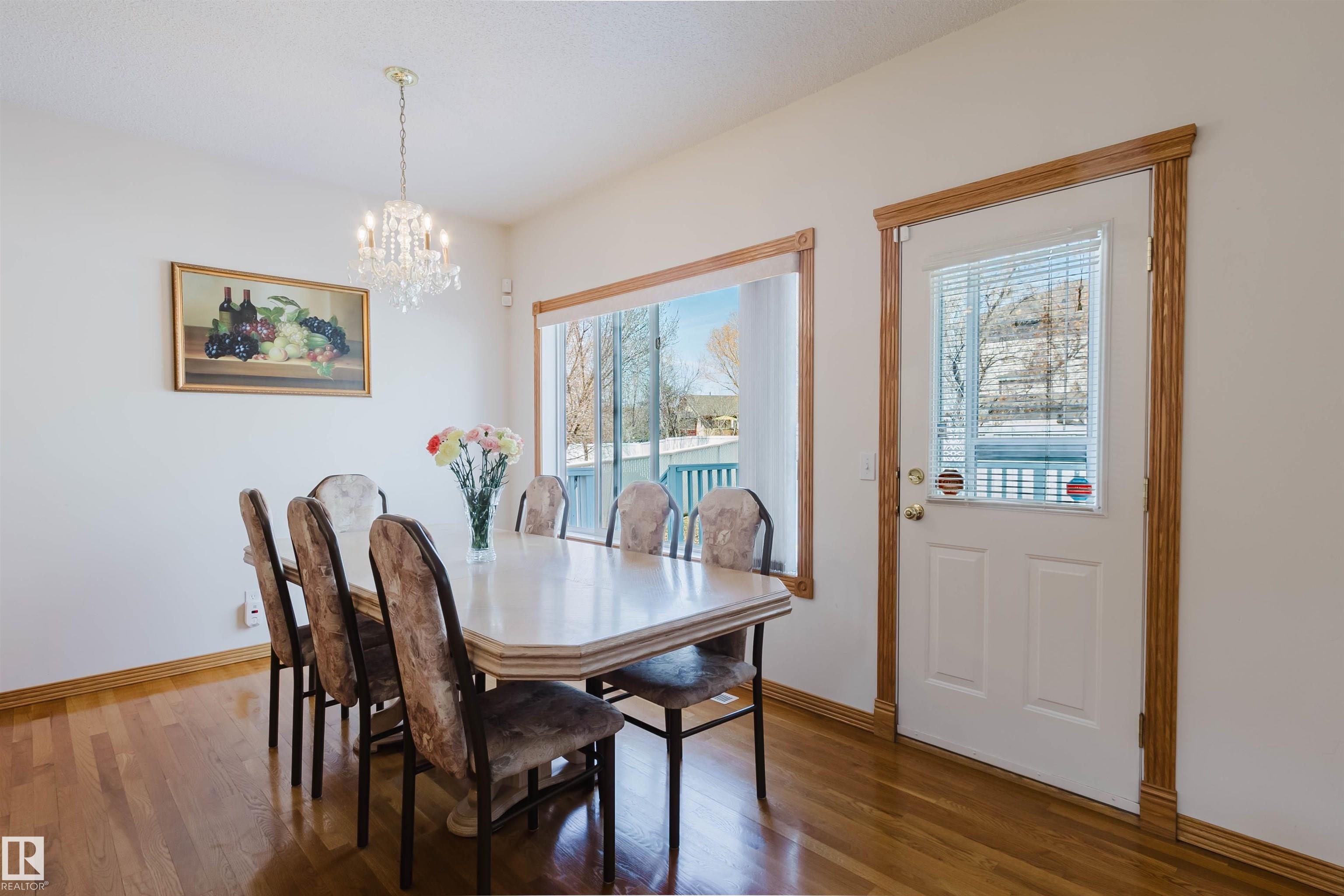https://zimg.paragon.ice.com/ParagonImages/Property/PM/RAE/225398248/30/0/0/4cbdfa1eff6124c70c8df972eeaf6ee1/1/17dbbabc1abb1aeaffab0681c1b56ae4/225398248-f8191052-e3f2-4484-a3c6-05e71ca6b6bf.JPG