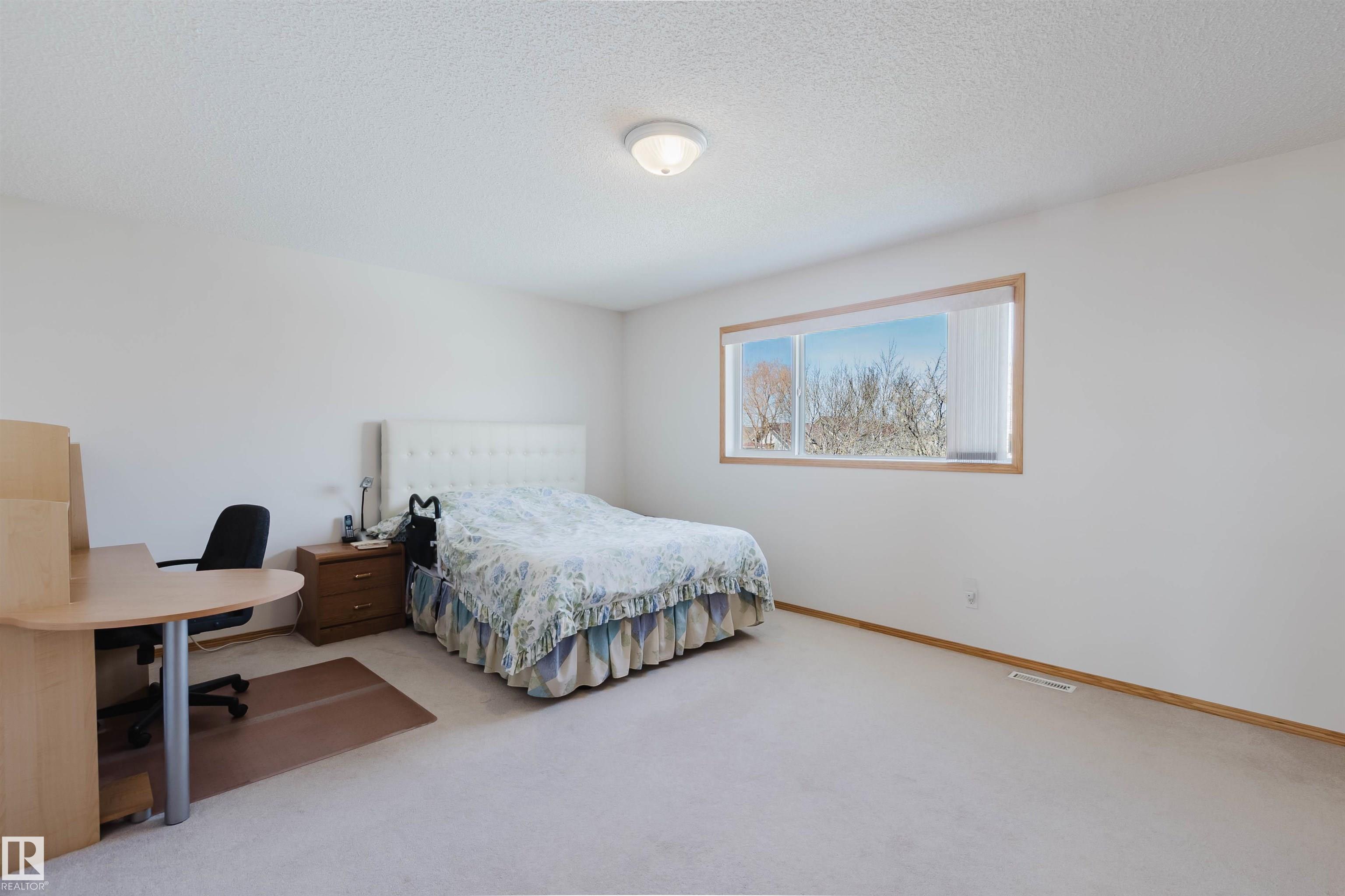https://zimg.paragon.ice.com/ParagonImages/Property/PM/RAE/225398248/37/0/0/7b71c1fc49f65983587f411af52f7ab0/1/17dbbabc1abb1aeaffab0681c1b56ae4/225398248-5ea0bf92-8da1-41e2-bfb6-faf400a00f3e.JPG