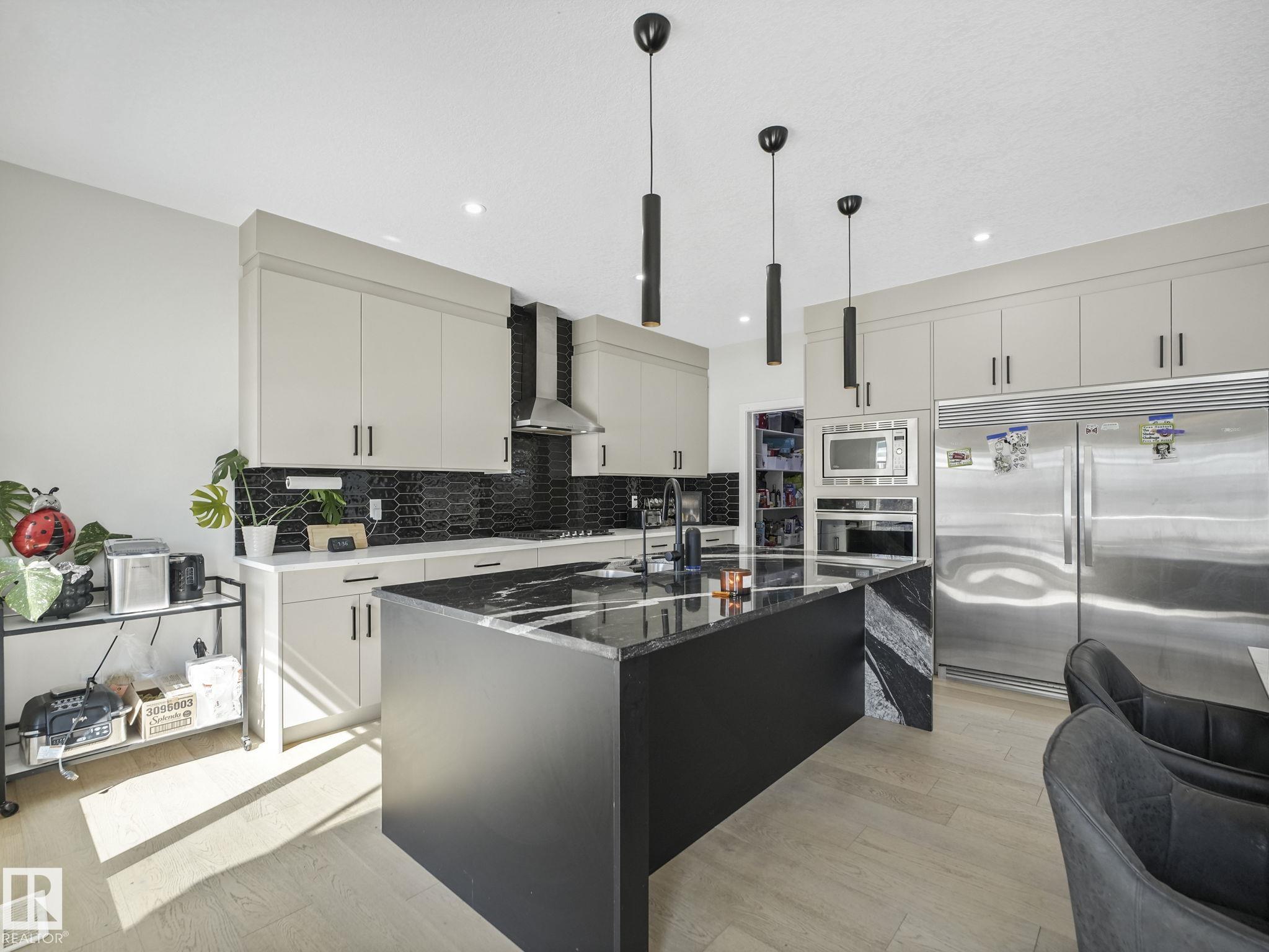 Photo 12 at 18204 90 Street NW, Klarvatten, Edmonton