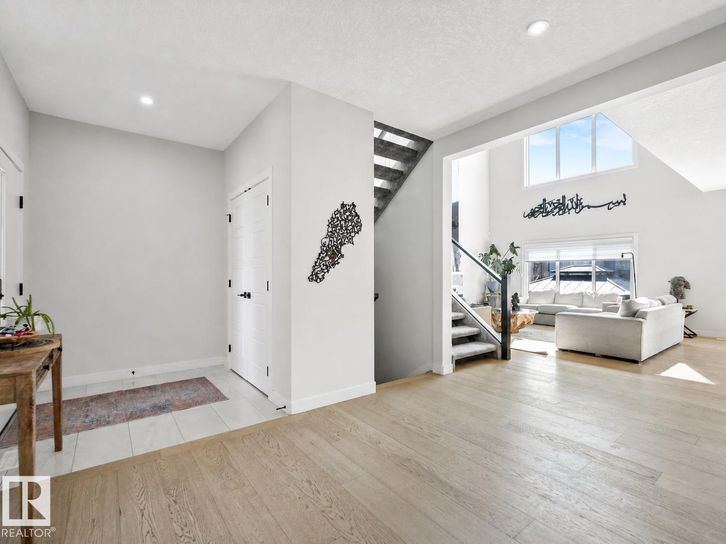 Picture for 18204 90 ST NW
