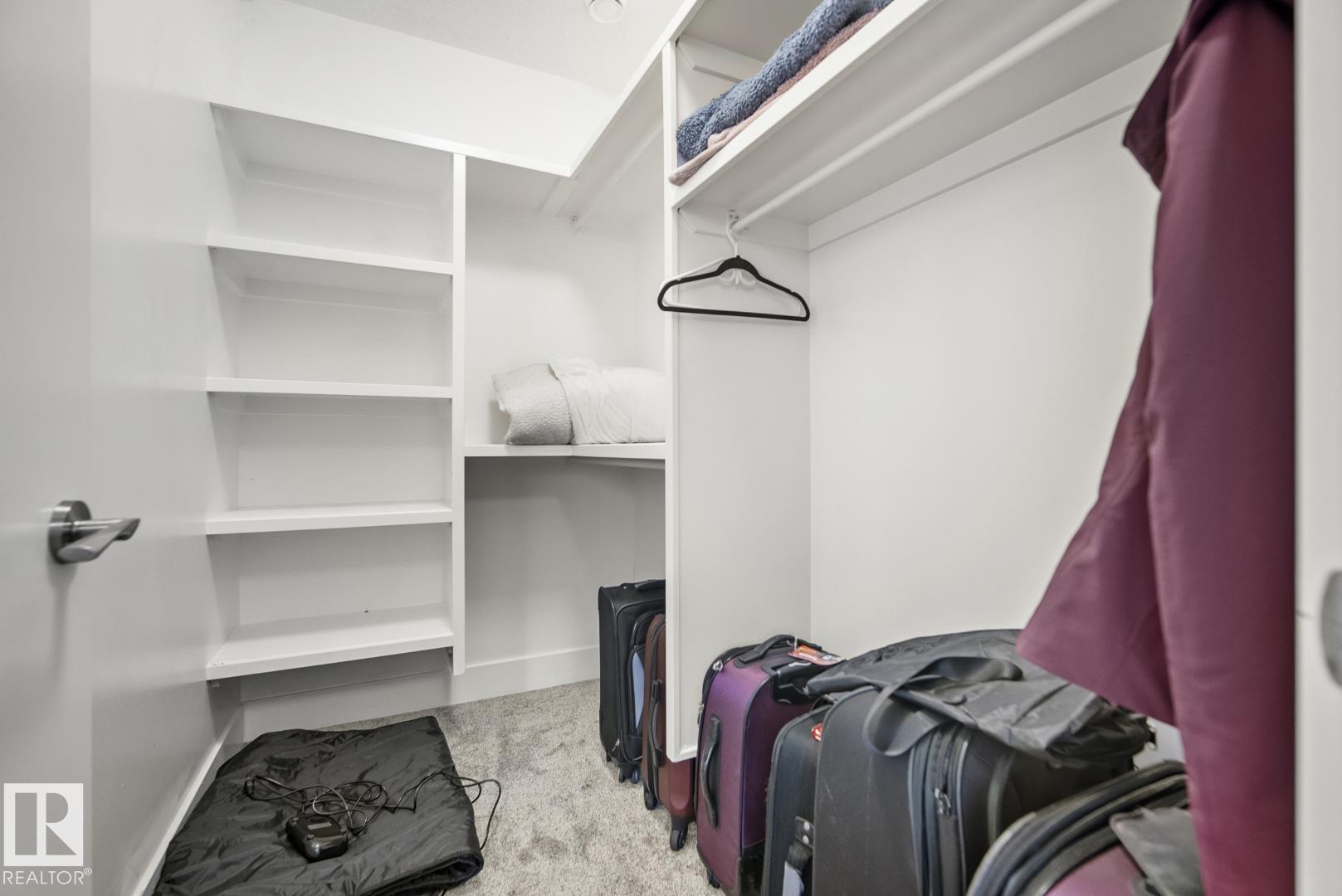 https://zimg.paragon.ice.com/ParagonImages/Property/PM/RAE/225398258/35/0/0/a9ec9e132b5d906738f0f35cc0ec06e6/1/3ea152a81133b31dd18c8ed48faeb665/225398258-1ad96967-469b-4d02-a5d8-7e8363ee1758.JPG