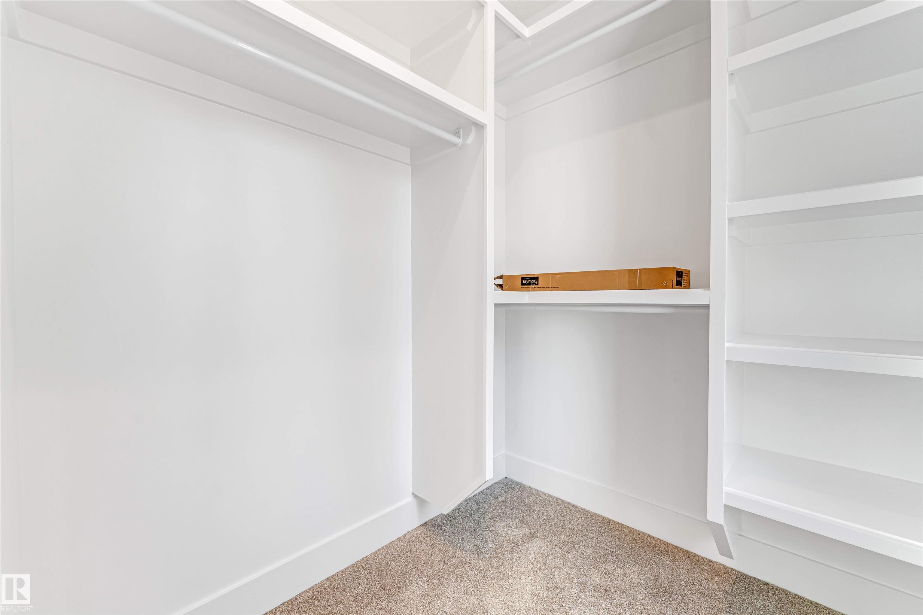 https://zimg.paragon.ice.com/ParagonImages/Property/PM/RAE/225398260/29/0/0/7b37c8c607a8b753239f60f93c4b960d/1/c921dad33e312afe8580027b1de8e61f/225398260-456143cd-bd5c-461a-a236-83e399772faa.JPG