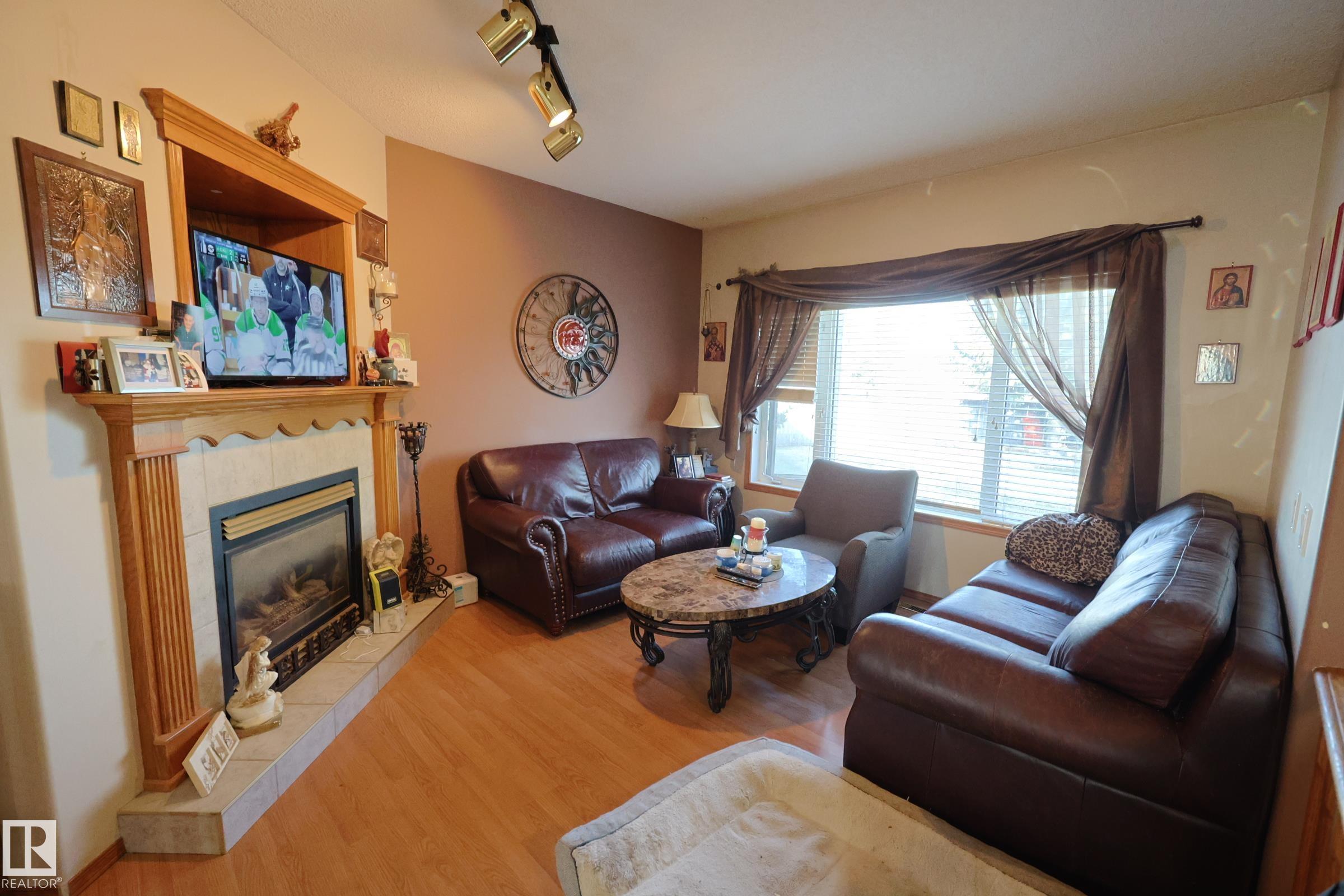 Picture for 8309 160A AV NW