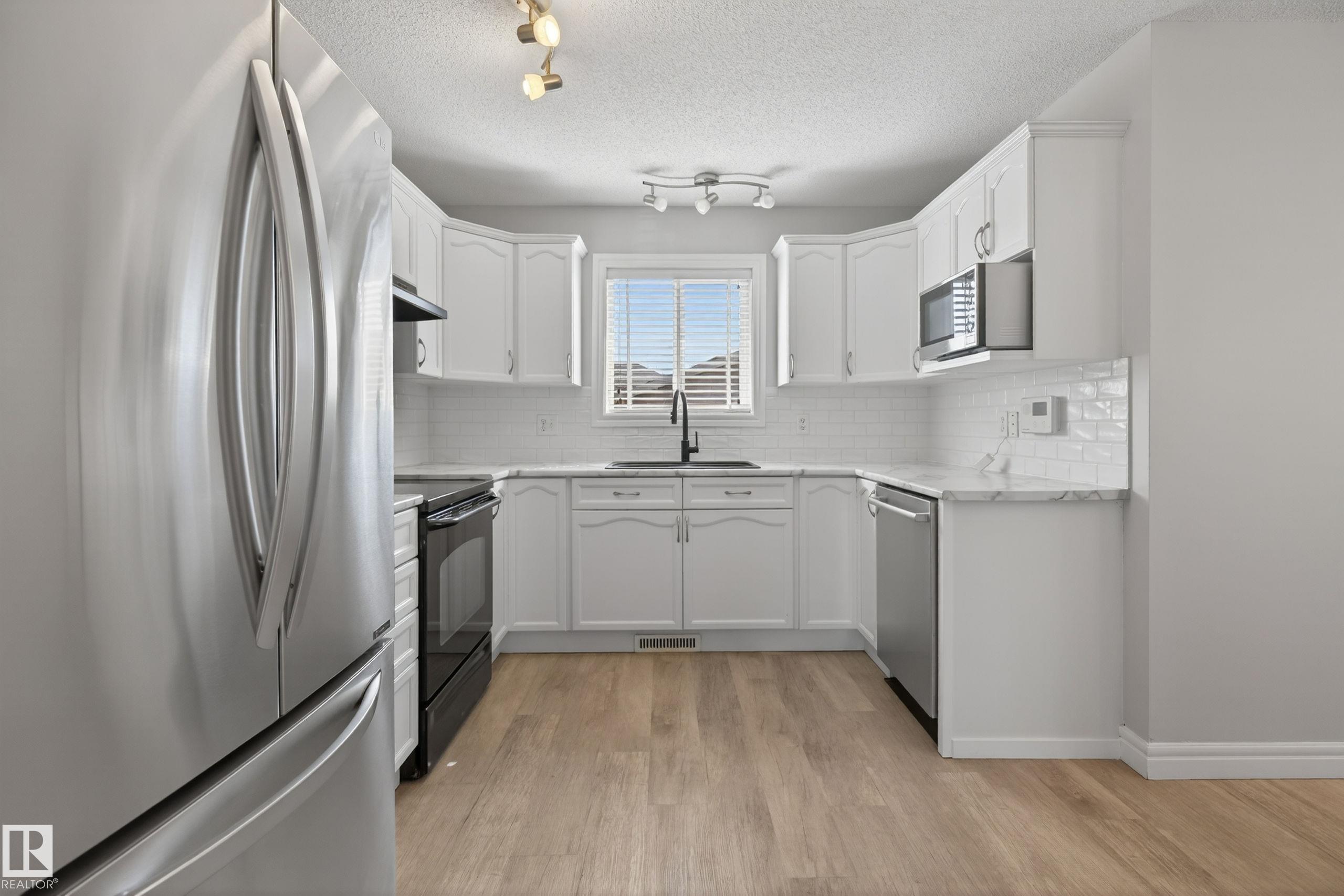 Photo 10 at 147 Summerwood Drive, Summerwood, Sherwood Park