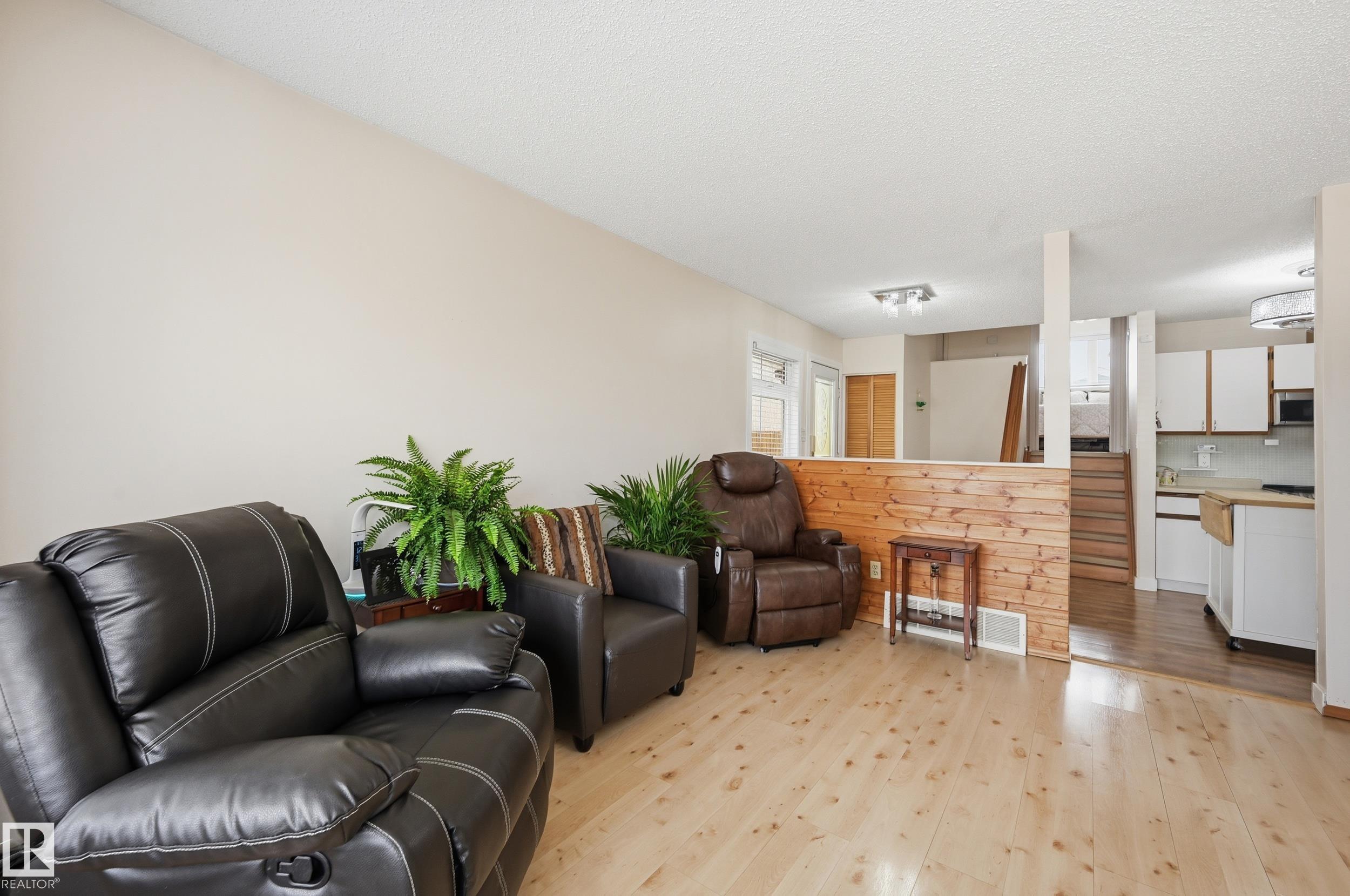 Picture for 8305 157 AV NW