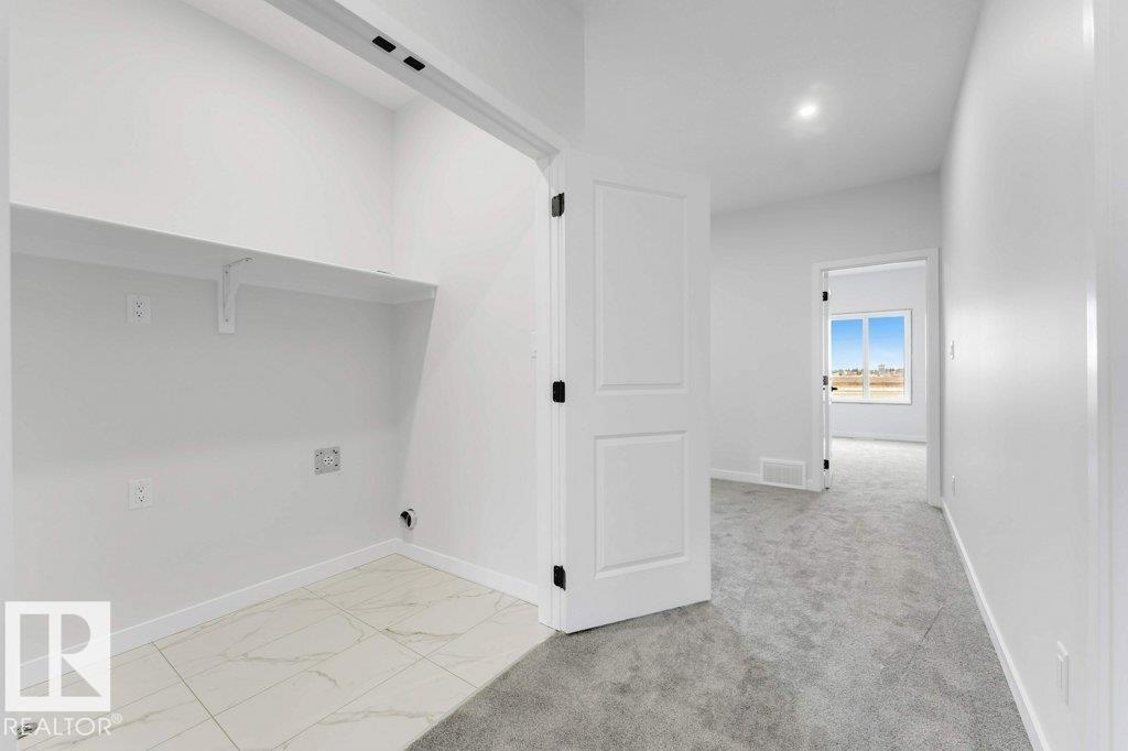 https://zimg.paragon.ice.com/ParagonImages/Property/PM/RAE/225398278/24/0/0/be913d5986aff3a1699a5e7aba5115d3/1/42a83814b7cb8264102b4ba8e4d55a0a/225398278-e1a4875f-d70a-435c-9d2e-7c639b4cfd52.JPG