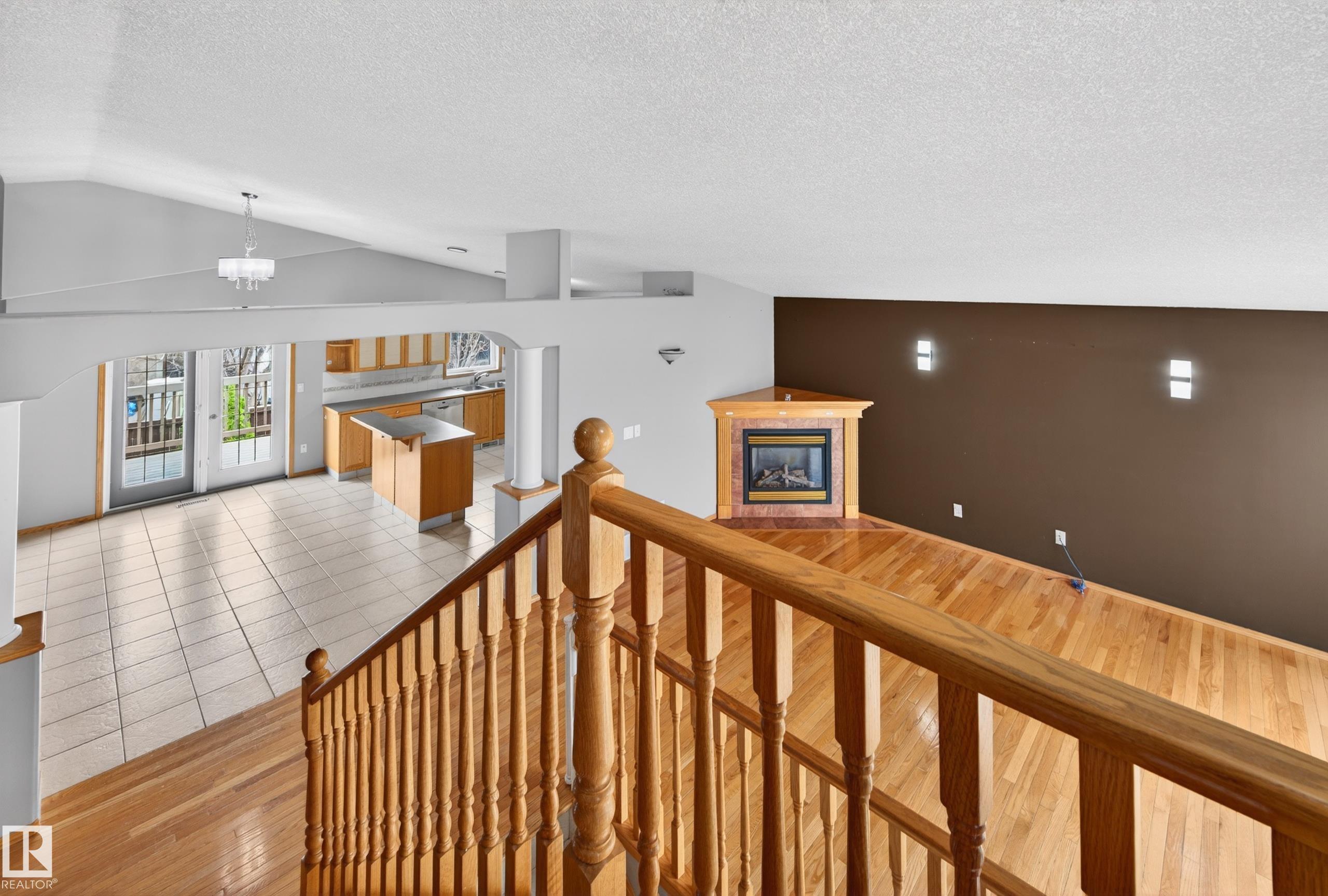 https://zimg.paragon.ice.com/ParagonImages/Property/PM/RAE/225398280/18/0/0/091835cf50d1db42d29b9c9b4a1dbbf1/1/f17671ef1aa5a421a5f80cac9ca26d29/225398280-d3a0e4d1-6d71-49a5-bbee-cdd19763504b.JPG