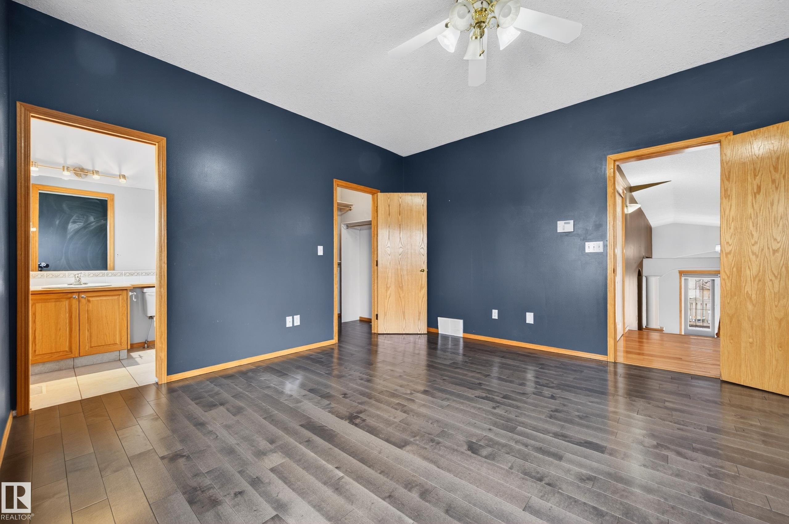 https://zimg.paragon.ice.com/ParagonImages/Property/PM/RAE/225398280/19/0/0/a84281aac39e3af9efce448917dafa14/1/f17671ef1aa5a421a5f80cac9ca26d29/225398280-fc877af9-109b-4218-921d-5da8232f35b0.JPG