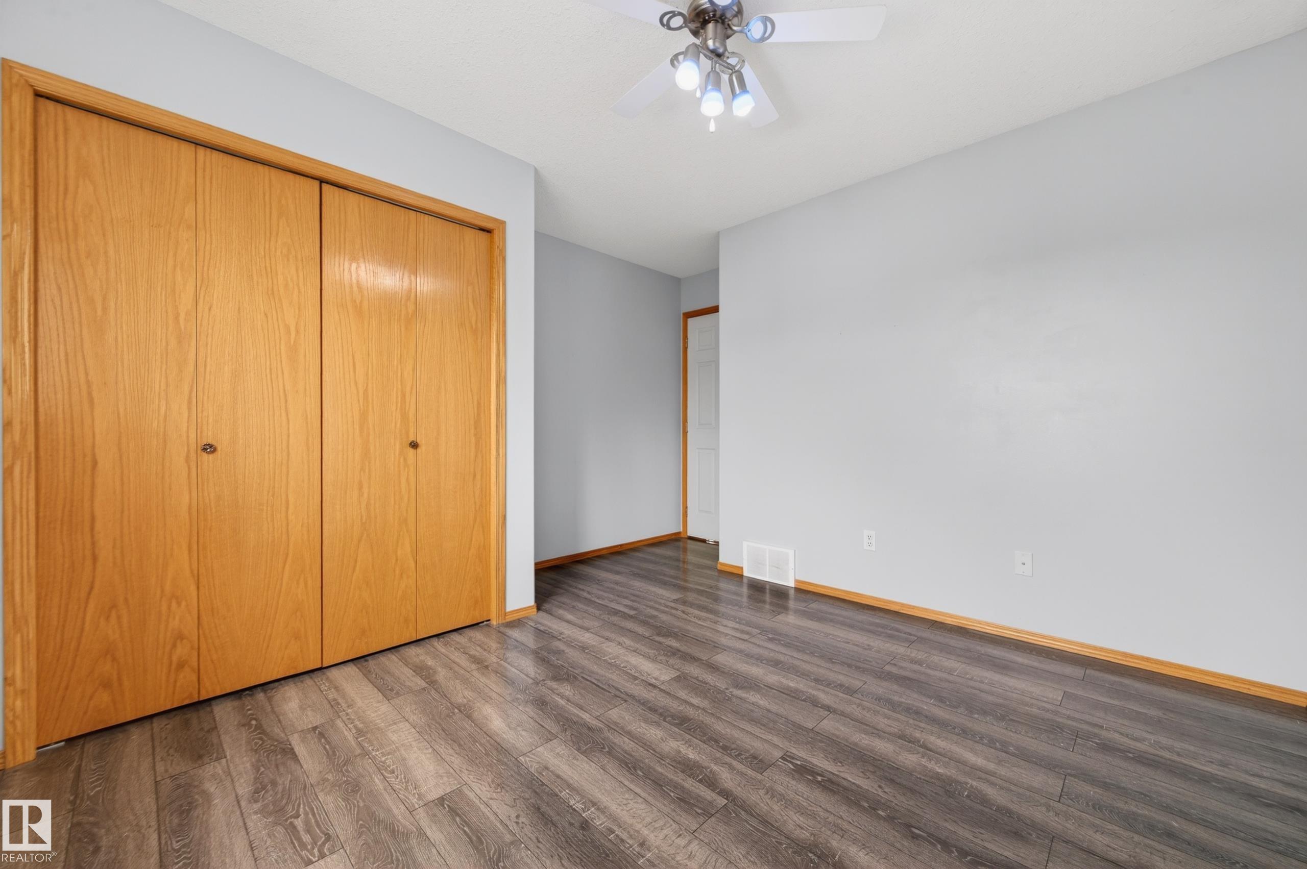 https://zimg.paragon.ice.com/ParagonImages/Property/PM/RAE/225398280/21/0/0/8c2efa5ff940f32445631ccf75e90e8d/1/f17671ef1aa5a421a5f80cac9ca26d29/225398280-f6e0953d-7ddb-4121-8832-443b18d43e17.JPG