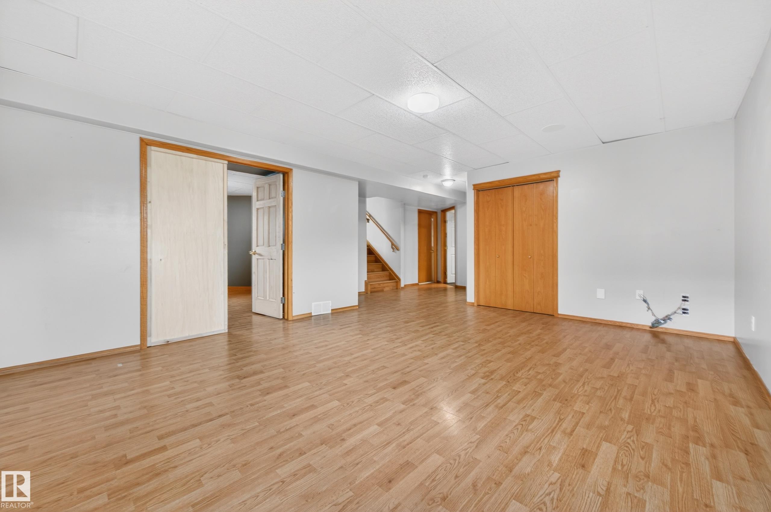 https://zimg.paragon.ice.com/ParagonImages/Property/PM/RAE/225398280/32/0/0/65bf73a65efe157eca181500b97ec86d/1/f17671ef1aa5a421a5f80cac9ca26d29/225398280-24fd754d-852f-4f72-b32f-cc102a8608d2.JPG