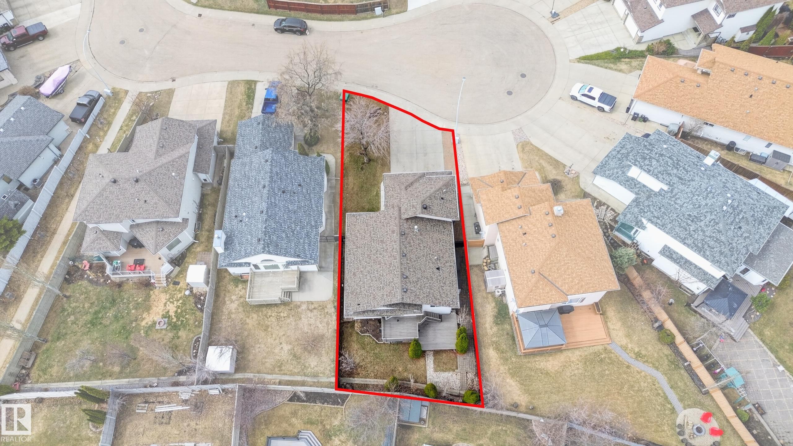 https://zimg.paragon.ice.com/ParagonImages/Property/PM/RAE/225398280/41/0/0/be474b5c7be1cd2dd2d0510279be4e5e/1/f17671ef1aa5a421a5f80cac9ca26d29/225398280-76bbda85-9ca1-4d97-a879-2300911163d5.JPG