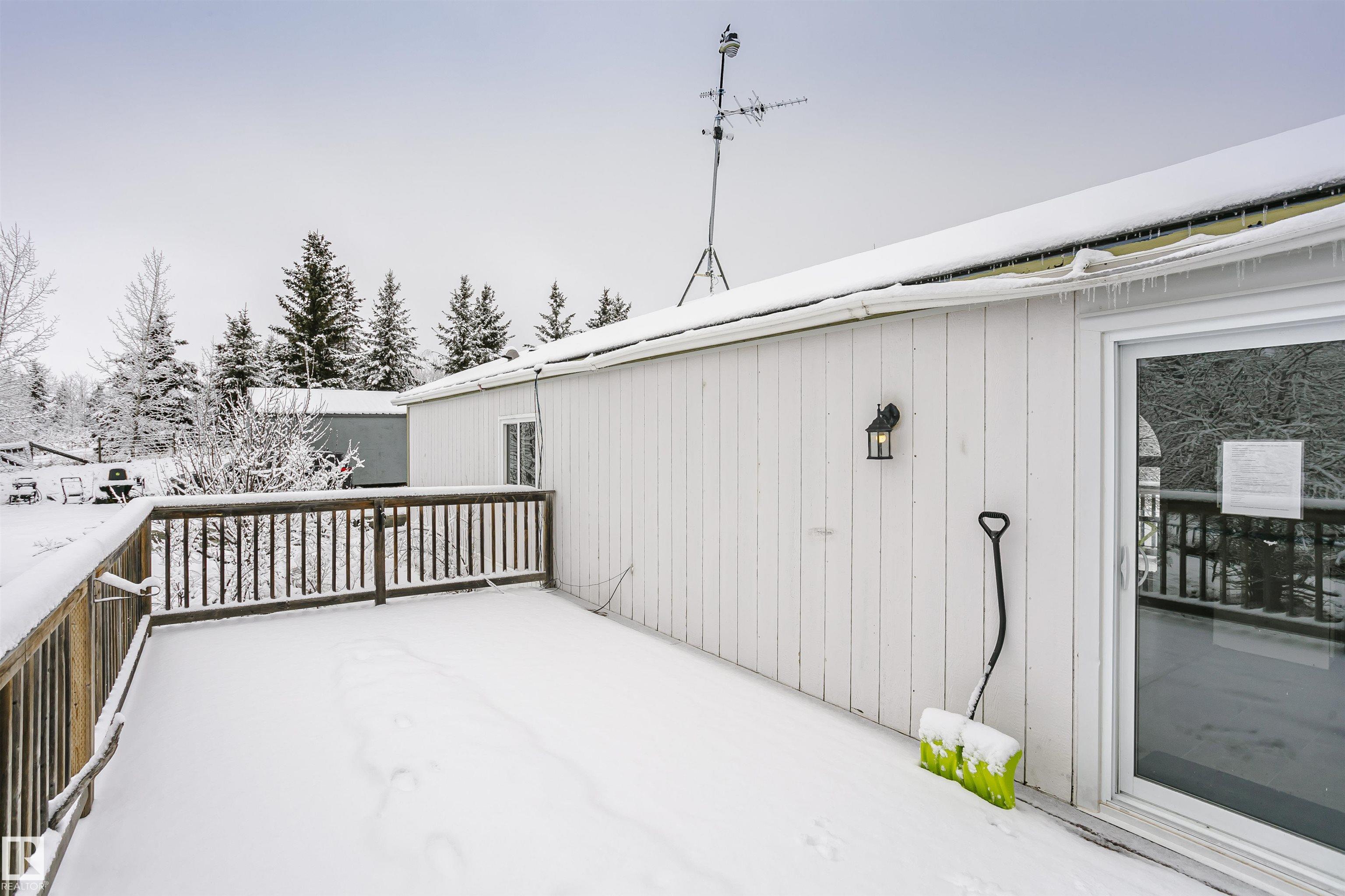 Photo 36 at #3 23319 Twp Rd 572, Golden Heights, Rural Sturgeon County