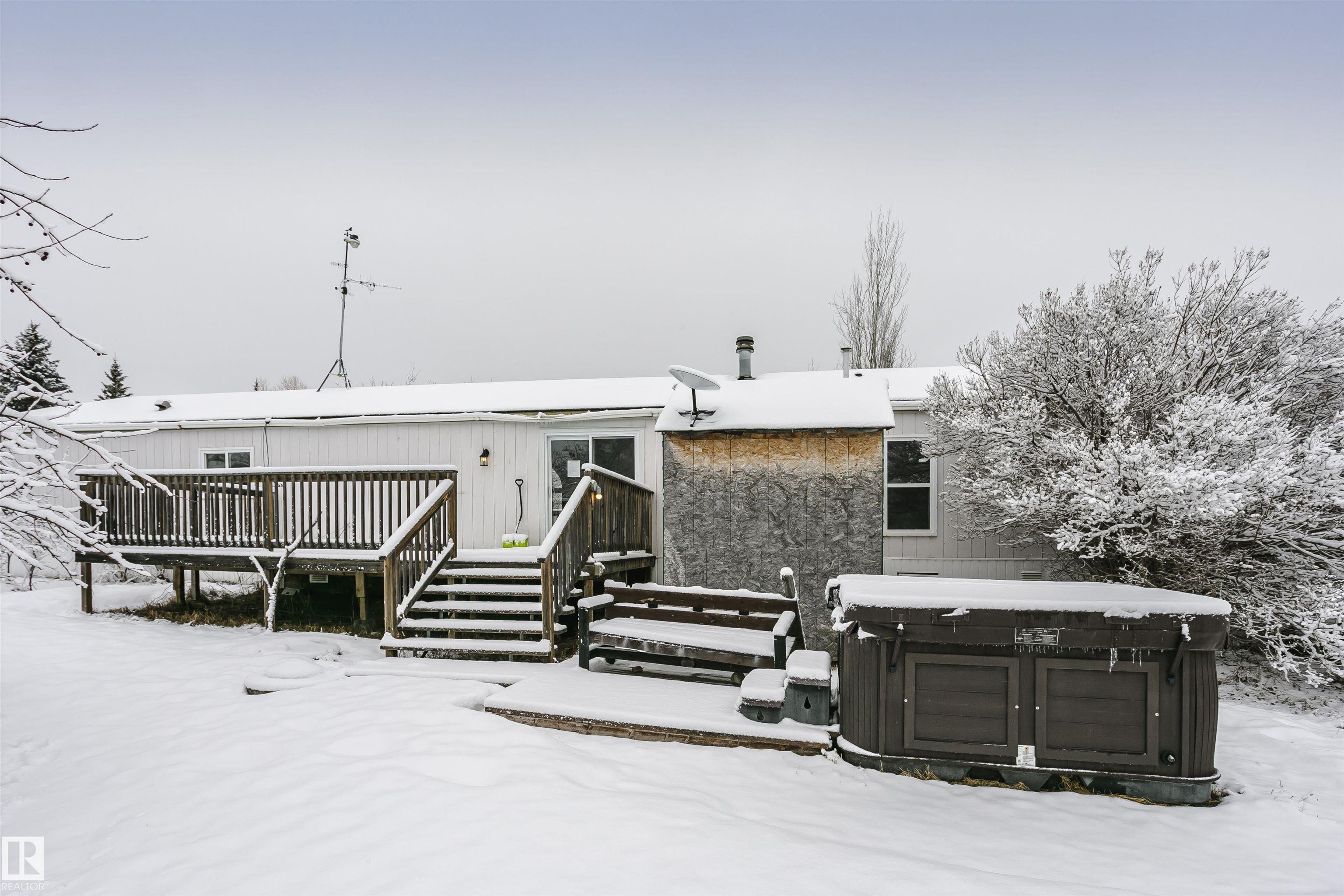 Photo 41 at #3 23319 Twp Rd 572, Golden Heights, Rural Sturgeon County