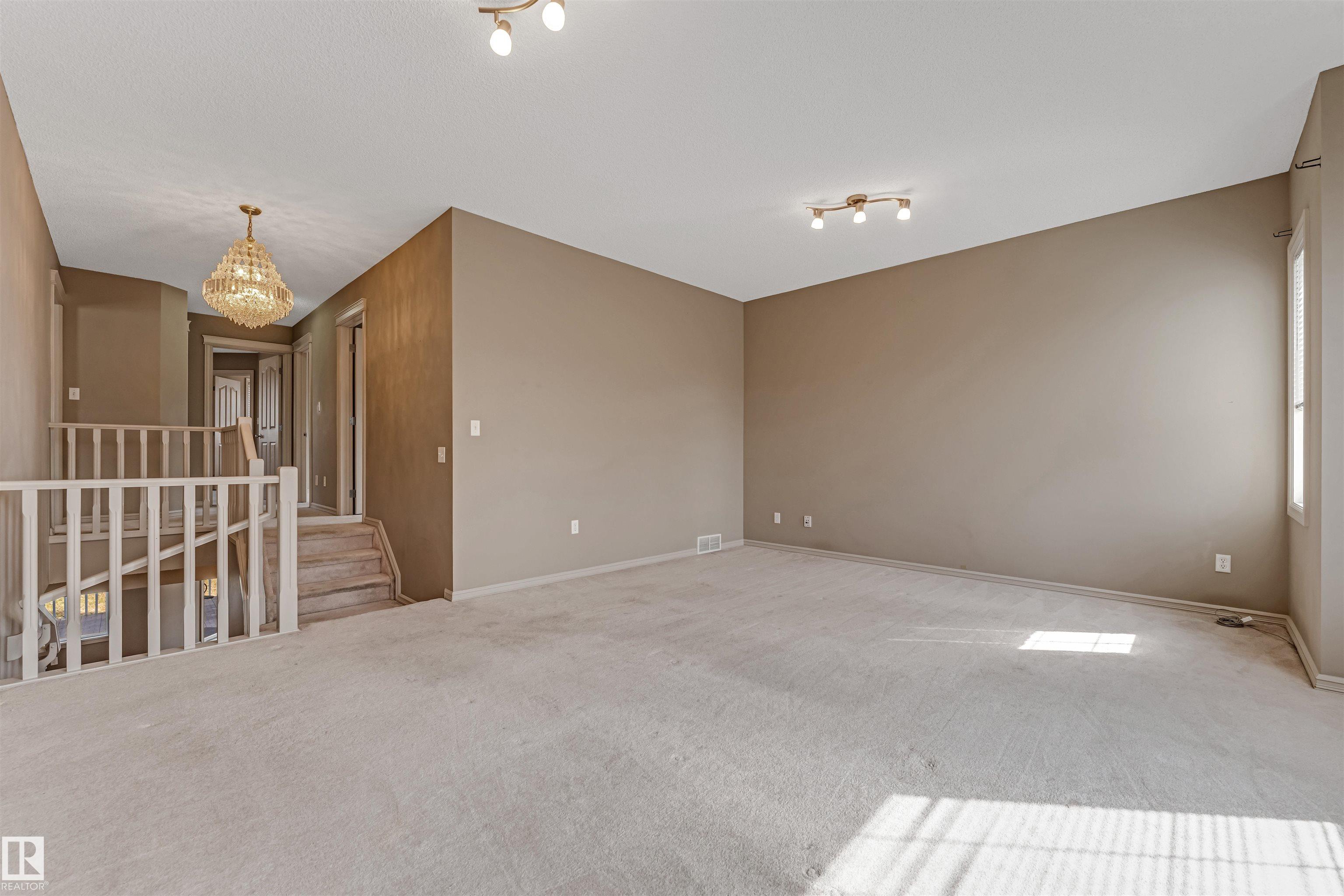 https://zimg.paragon.ice.com/ParagonImages/Property/PM/RAE/225398286/32/0/0/f84c4ca89e1fc58af2e4788a57fef469/1/db1568b2d502fd55ed3f7aa6c30273a9/225398286-6d6ece2a-1012-48e3-8624-76119898ce69.JPG