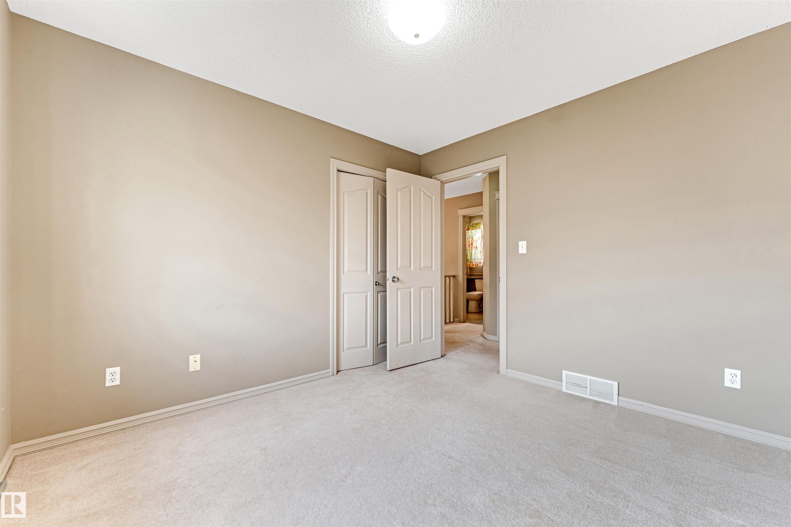 https://zimg.paragon.ice.com/ParagonImages/Property/PM/RAE/225398286/39/0/0/38de423beb7a3d5cc58a79f4c81dcaa1/1/db1568b2d502fd55ed3f7aa6c30273a9/225398286-6f1235d7-cbb3-4b93-9918-3f3766793016.JPG
