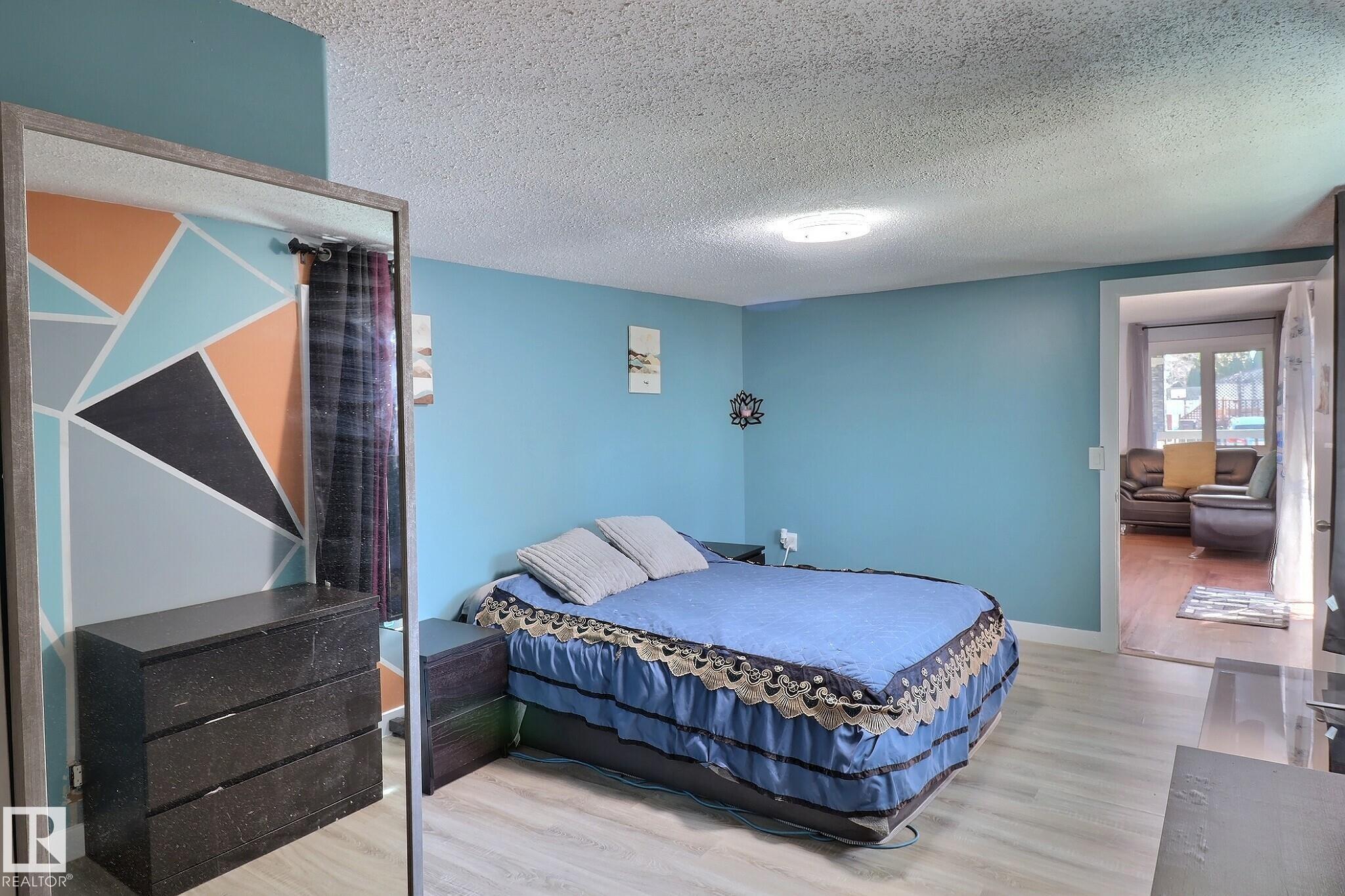 https://zimg.paragon.ice.com/ParagonImages/Property/PM/RAE/225398290/6/0/0/46a2467073883d08afeaea6d0b900559/1/24c37a4c105bb6ee3c79480aa369db7e/225398290-e5831da9-3fa4-4efa-8fab-9c4c9be1b88a.JPG