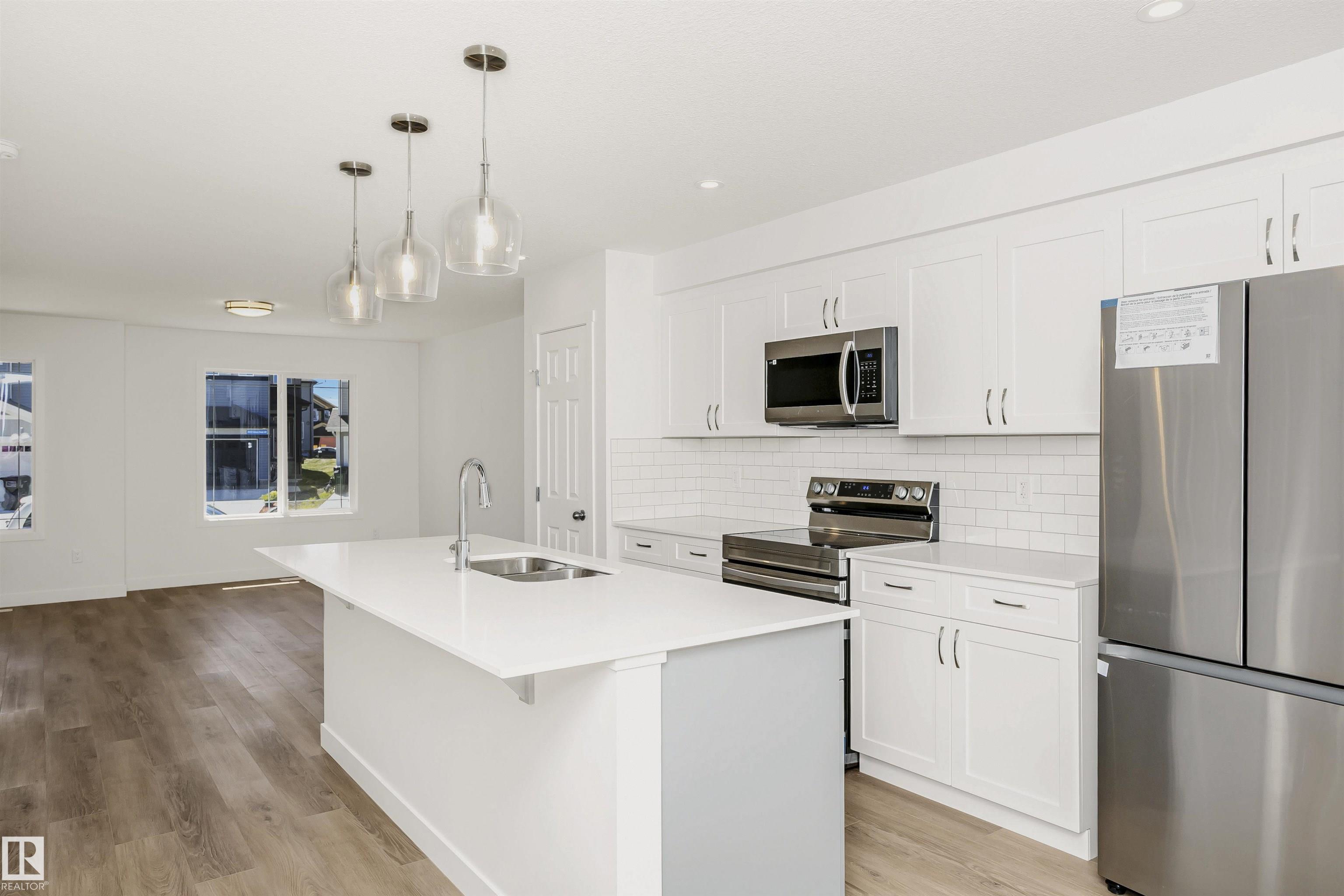 Photo 12 at 9552 Carson Bend SW, Chappelle Area, Edmonton