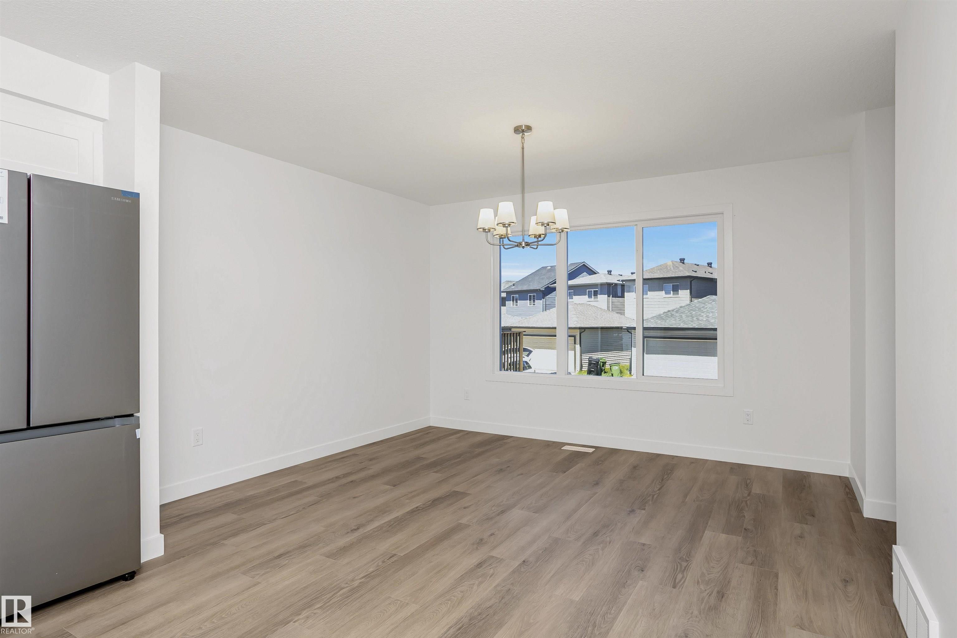 Photo 14 at 9552 Carson Bend SW, Chappelle Area, Edmonton