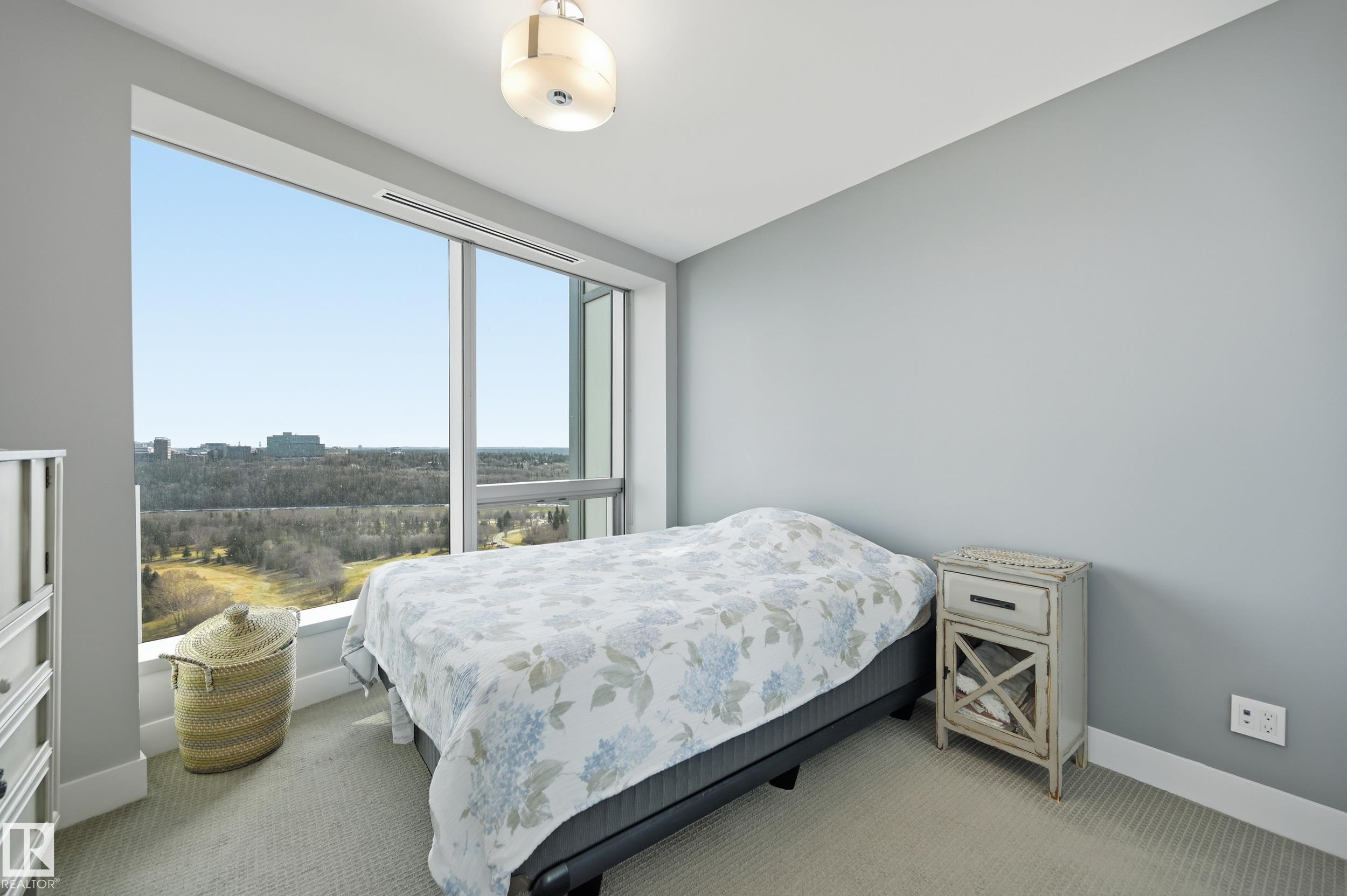 https://zimg.paragon.ice.com/ParagonImages/Property/PM/RAE/225398293/24/0/0/e52520e83abdbc122164351bbf285d84/1/b3e7466c68d8b3f30fe5075129a4feaf/225398293-dcaeacbb-2a79-4229-b938-6187209e176a.JPG