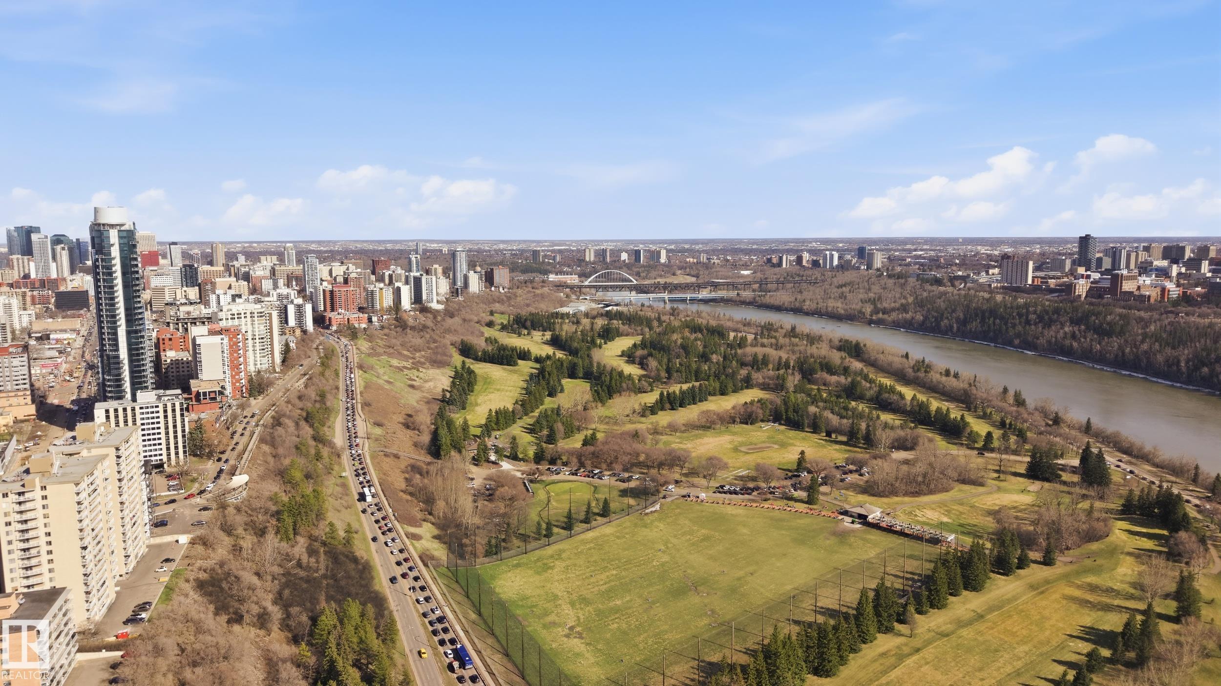 https://zimg.paragon.ice.com/ParagonImages/Property/PM/RAE/225398293/46/0/0/36860a2d3560b4faf18e31f96dd148da/1/b3e7466c68d8b3f30fe5075129a4feaf/225398293-0af0a502-dc27-4c92-b7e0-e2d58015f3a3.JPG