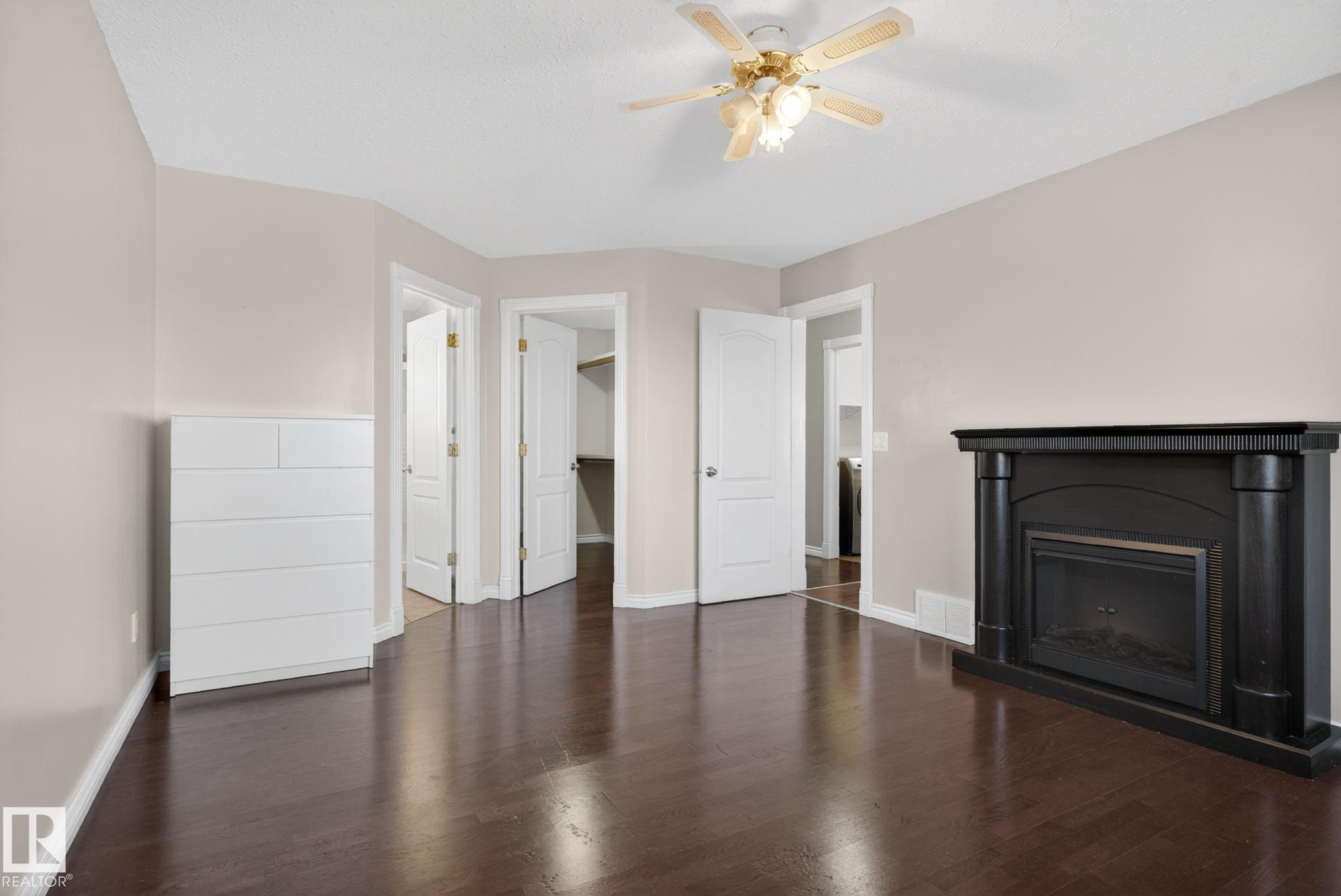 https://zimg.paragon.ice.com/ParagonImages/Property/PM/RAE/225398294/21/0/0/5f139d2cdebed6626ce2b410da4f9dc3/1/f36d99b2f10a77b2c1966e5f8195df48/225398294-a3ad5228-42ea-4be0-b16a-de8eaee0d0e5.JPG