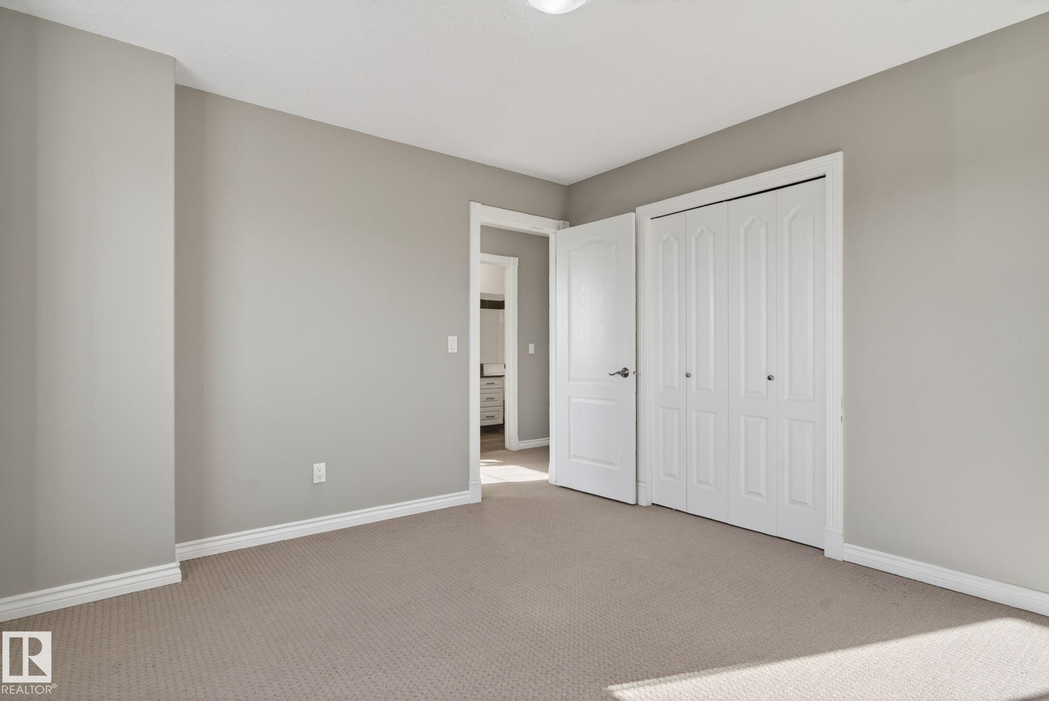 https://zimg.paragon.ice.com/ParagonImages/Property/PM/RAE/225398294/28/0/0/9e2999fe6ef68490440ca6517392e33a/1/f36d99b2f10a77b2c1966e5f8195df48/225398294-e1a7b3c4-2bcd-4576-a3cc-d1d00fa50c00.JPG