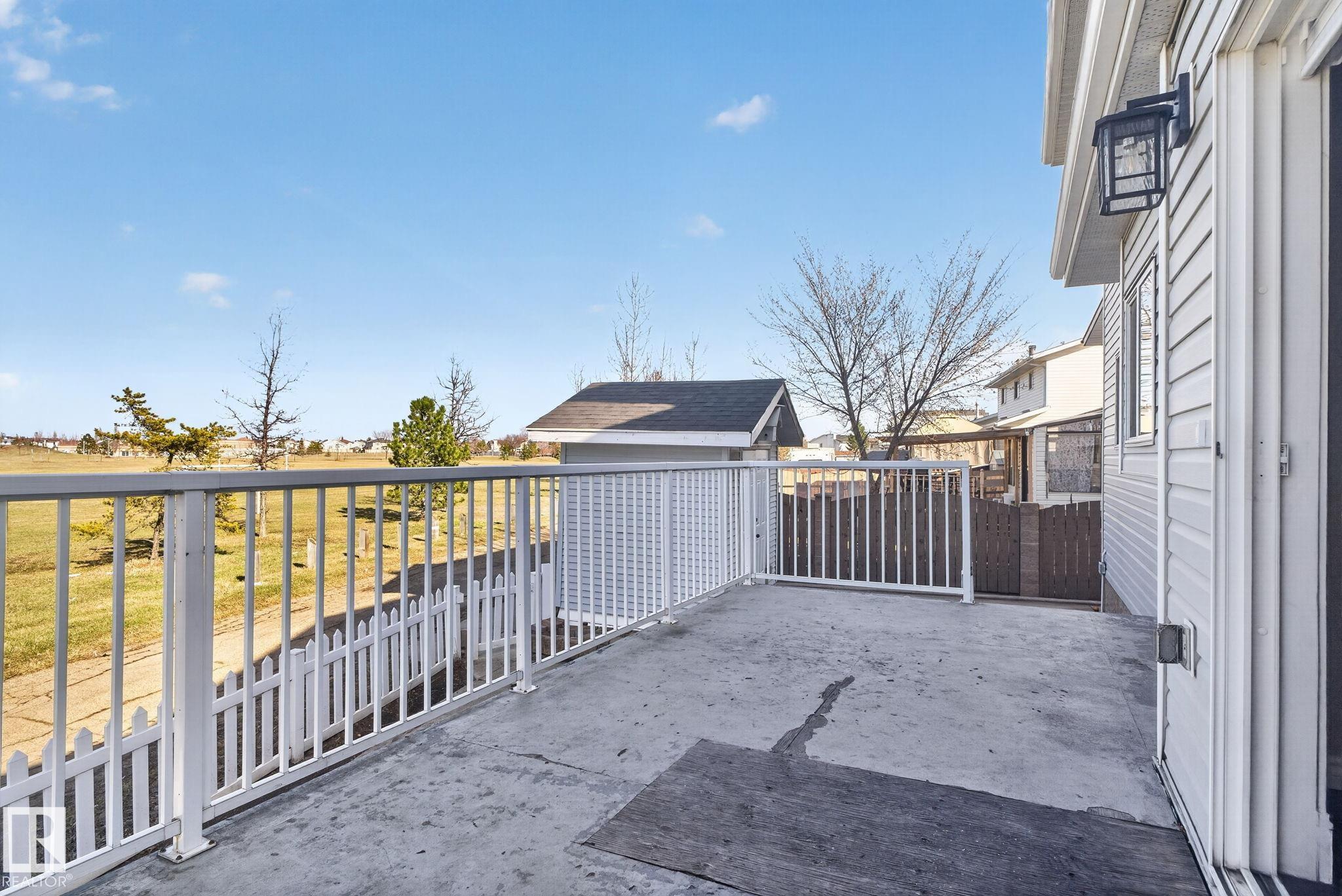 https://zimg.paragon.ice.com/ParagonImages/Property/PM/RAE/225398294/52/0/0/b9f3692141bc1c26f80bbf32b300df86/1/f36d99b2f10a77b2c1966e5f8195df48/225398294-20e0145d-a096-48c0-85d2-d1aa7207da0a.JPG